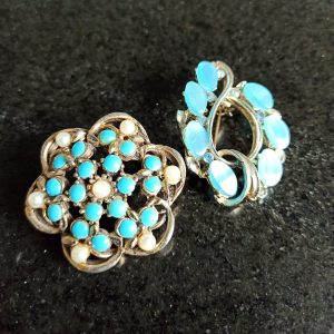 Vintage Pair of Brooches. Good Condition.