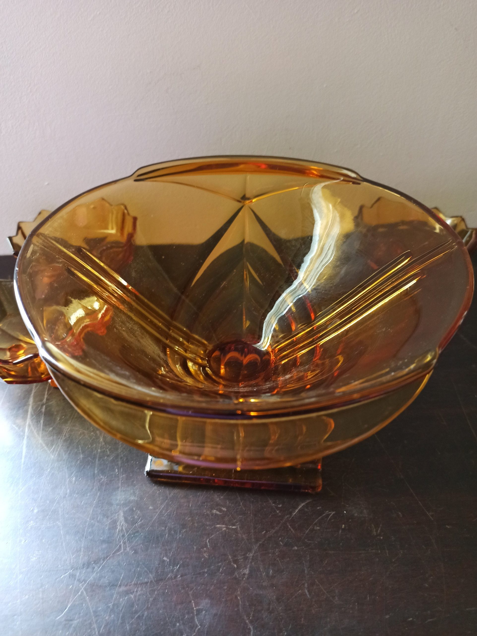 Vintage Amber Glass Serving Dessert Bowl And 6 Matching Glass Bowls. Excellent Condtion. - Image 6