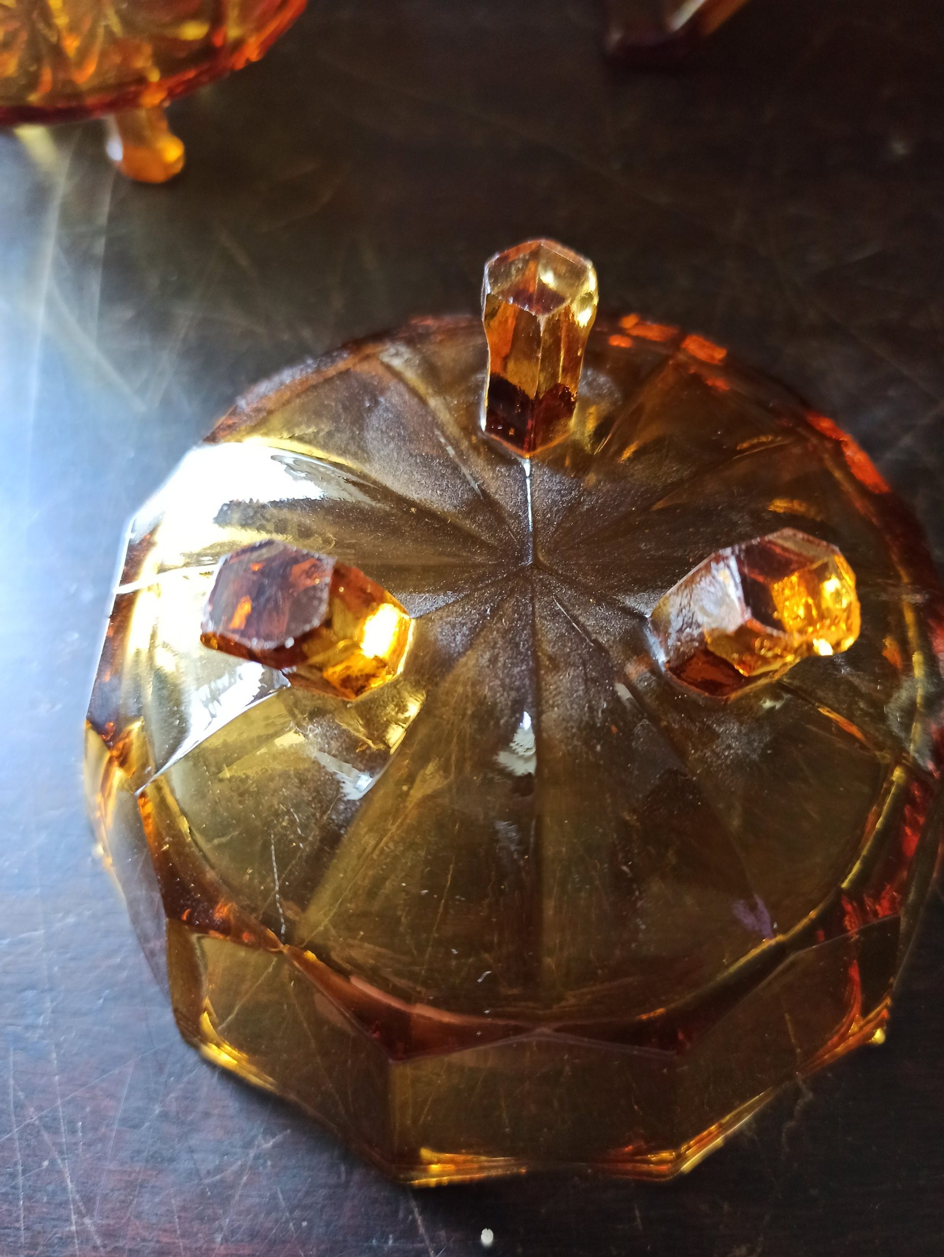 Vintage Amber Glass Serving Dessert Bowl And 6 Matching Glass Bowls. Excellent Condtion. - Image 4