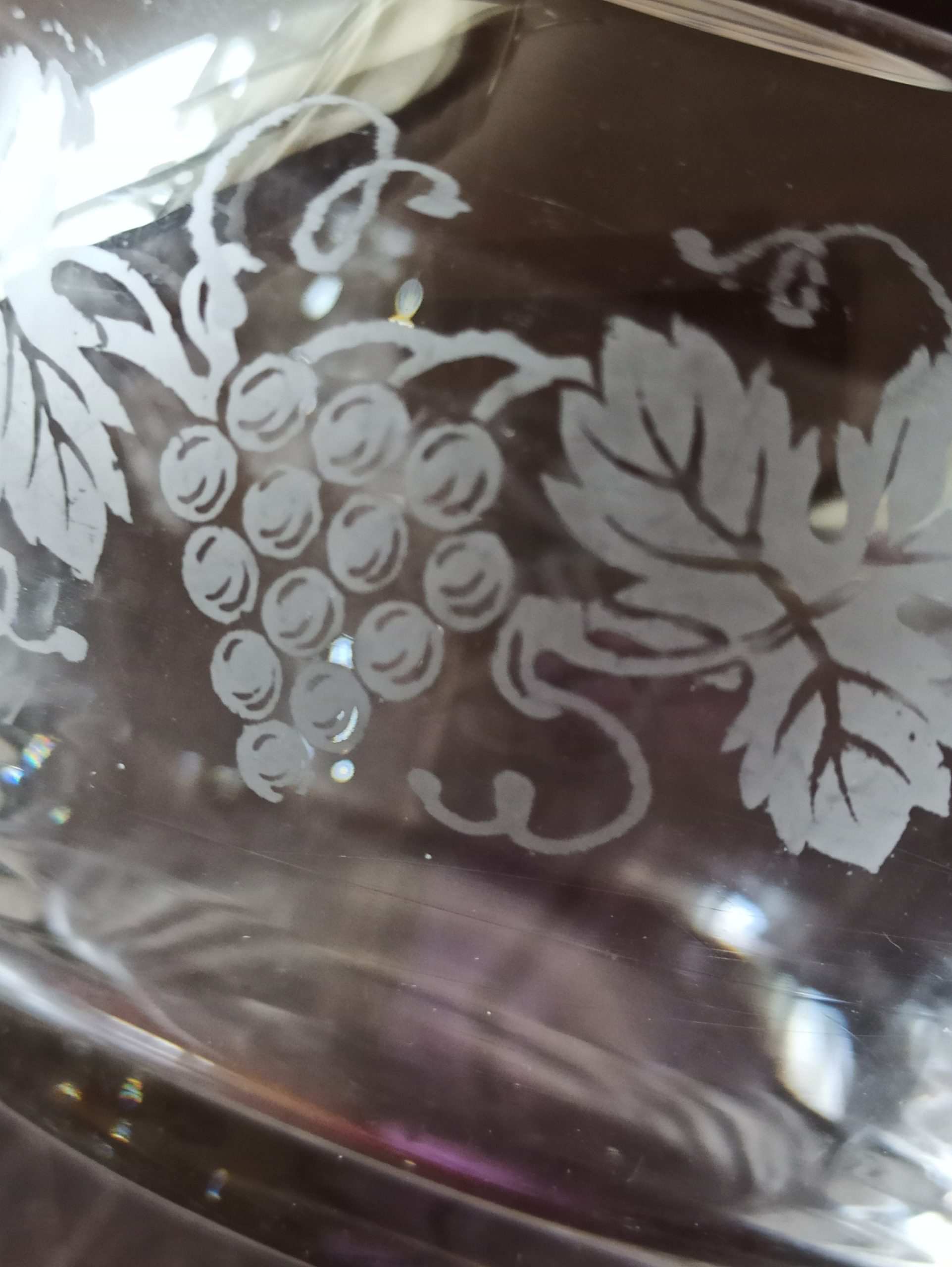 4 Glass Fruit Bowls. Vintage. Very Good Condition. - Image 7