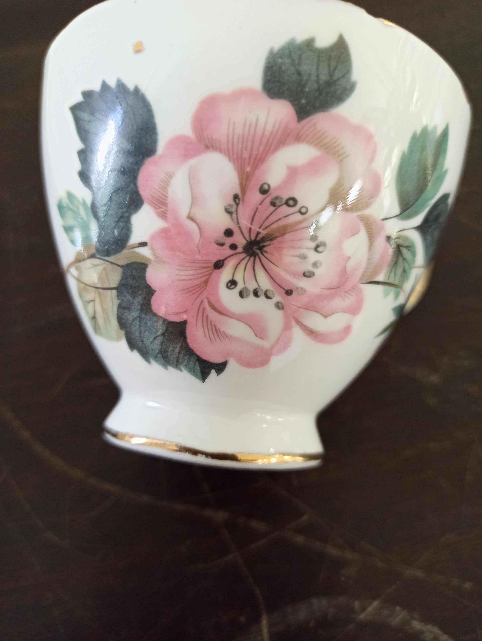 Vintage Floral Tea Set. Royal Crown Bone China. Excellent Condition. 12 Piece. - Image 5