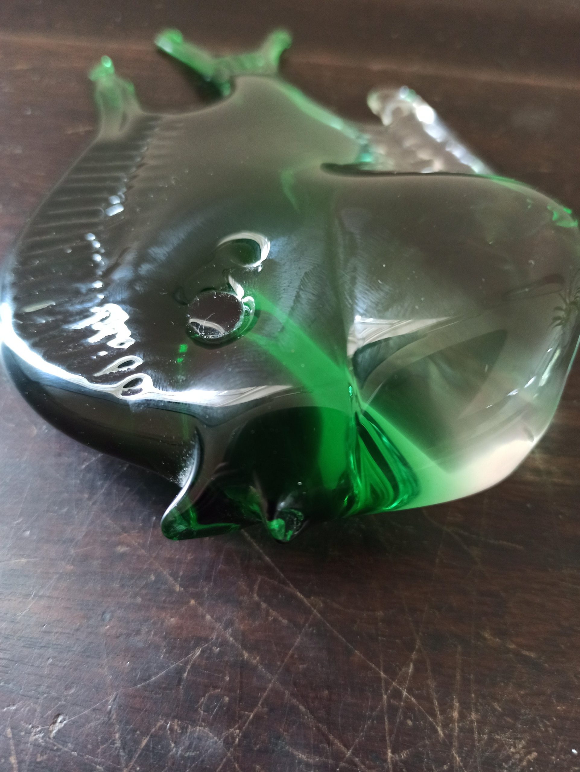 Vintage Glass Fish Paperweight. Excellent Condition. - Image 8
