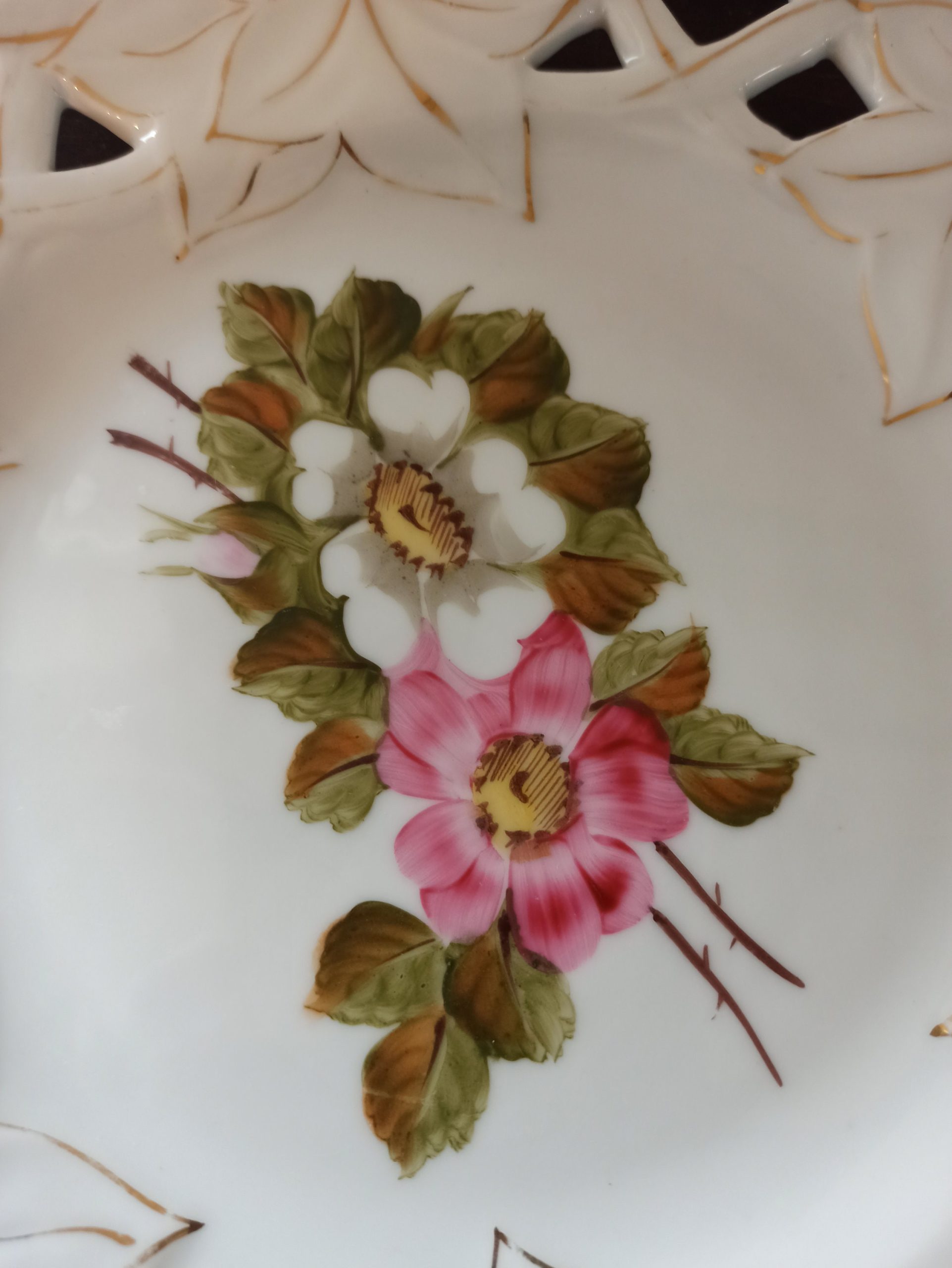 Pair of Vintage Cabinet Plates. - Image 3