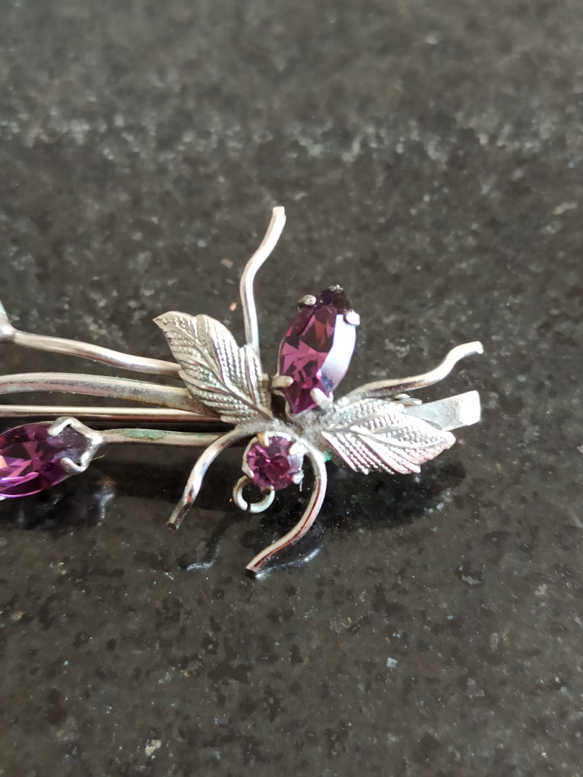 Vintage Purple And Silver Metal Brooch. Very Good Condition. - Image 2