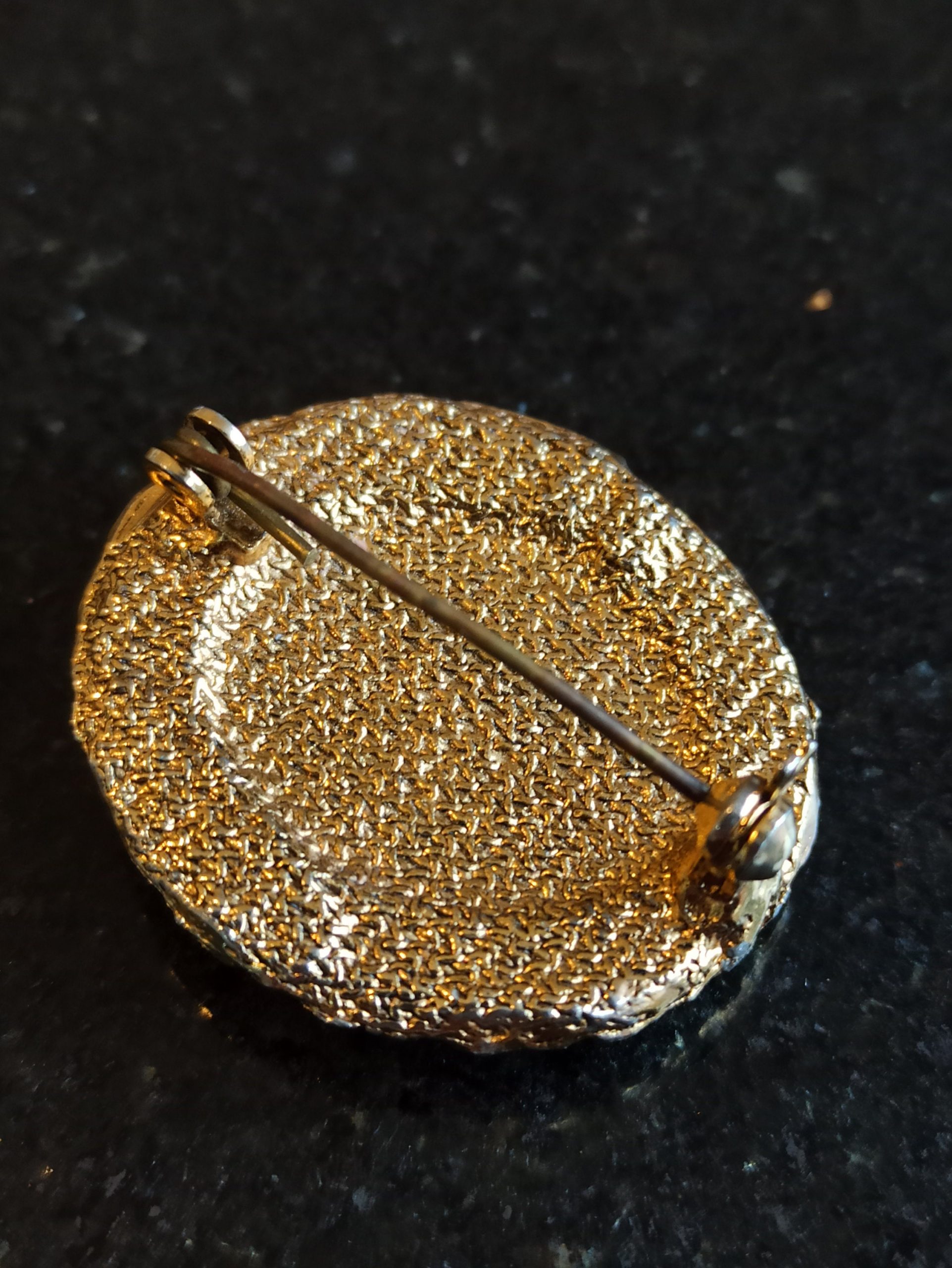 Vintage Costume Jewellery Brooches. Collection of 3. - Image 6
