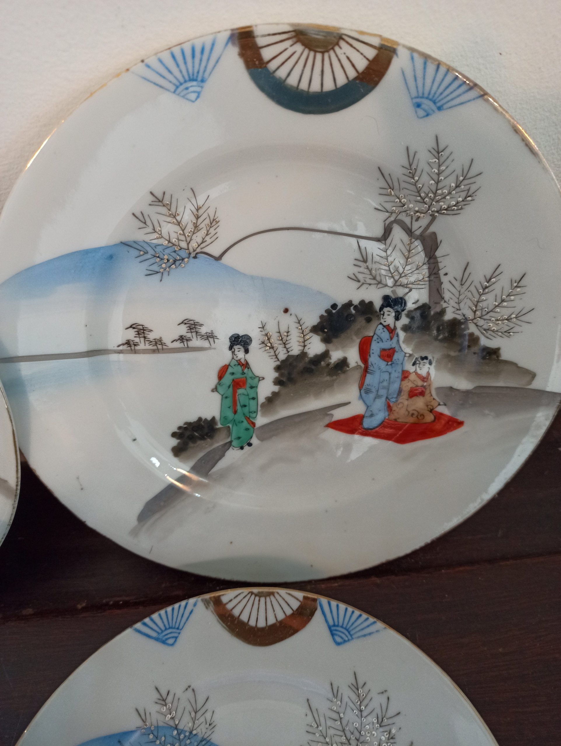Set of 4 Chinese Porcelain Decorative Wares. - Image 5