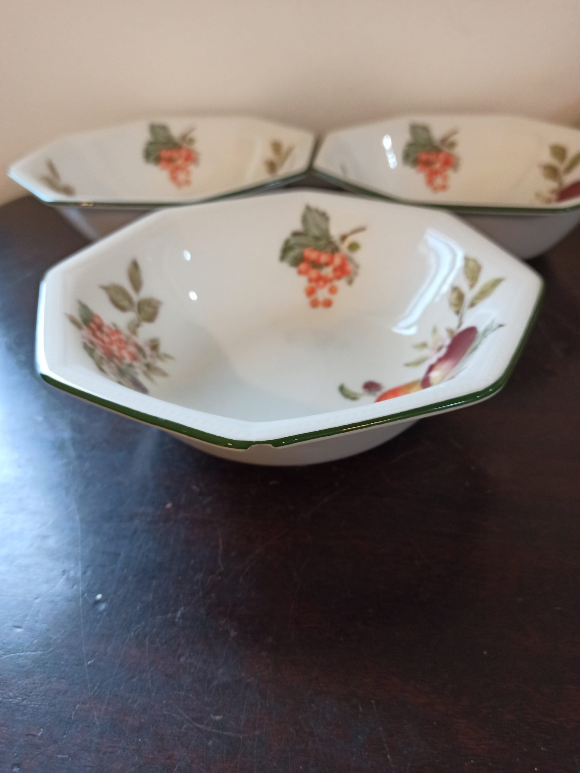 A trio of Johnson Brothers Dessert Dishes. - Image 3