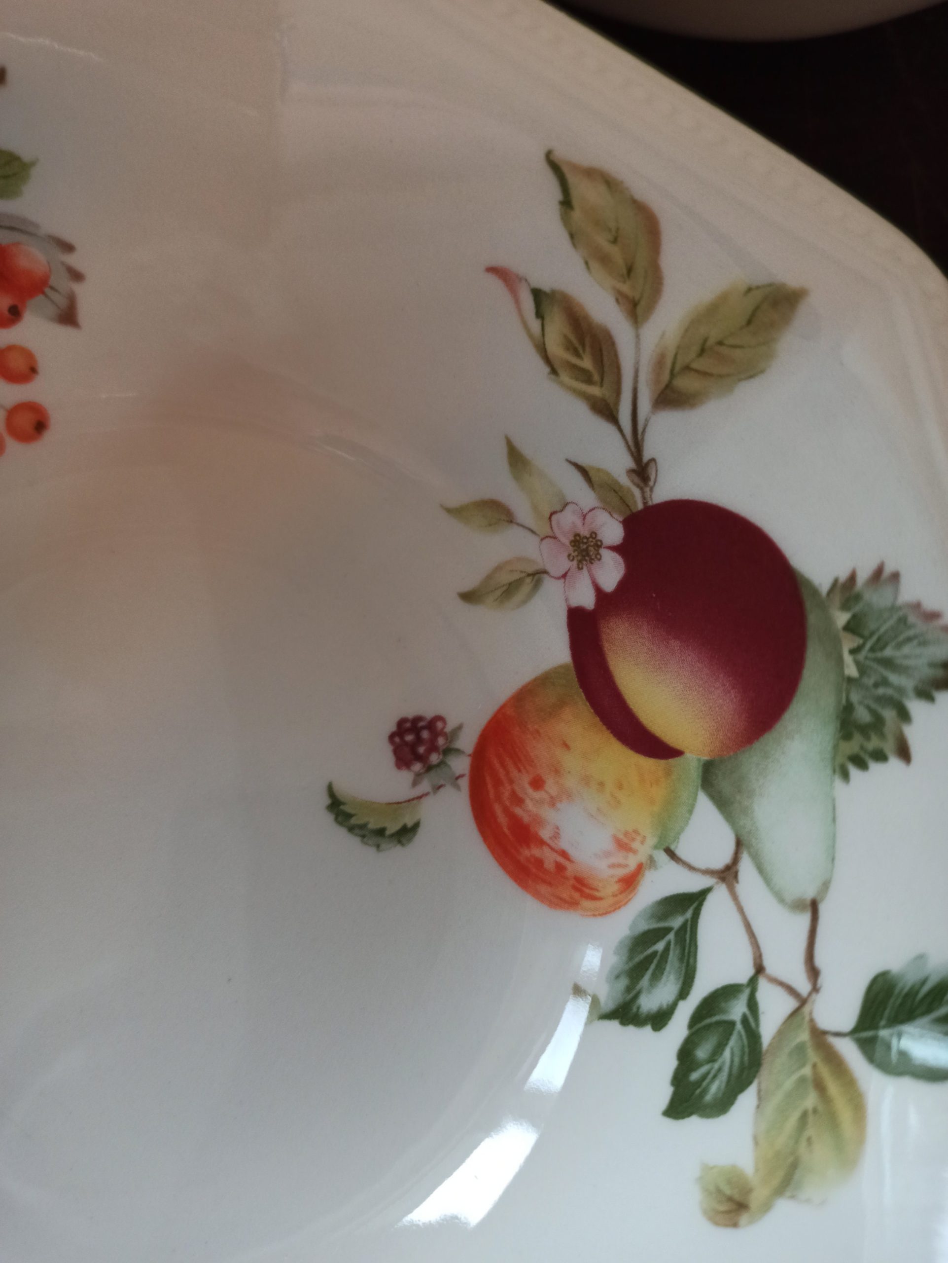A trio of Johnson Brothers Dessert Dishes. - Image 4