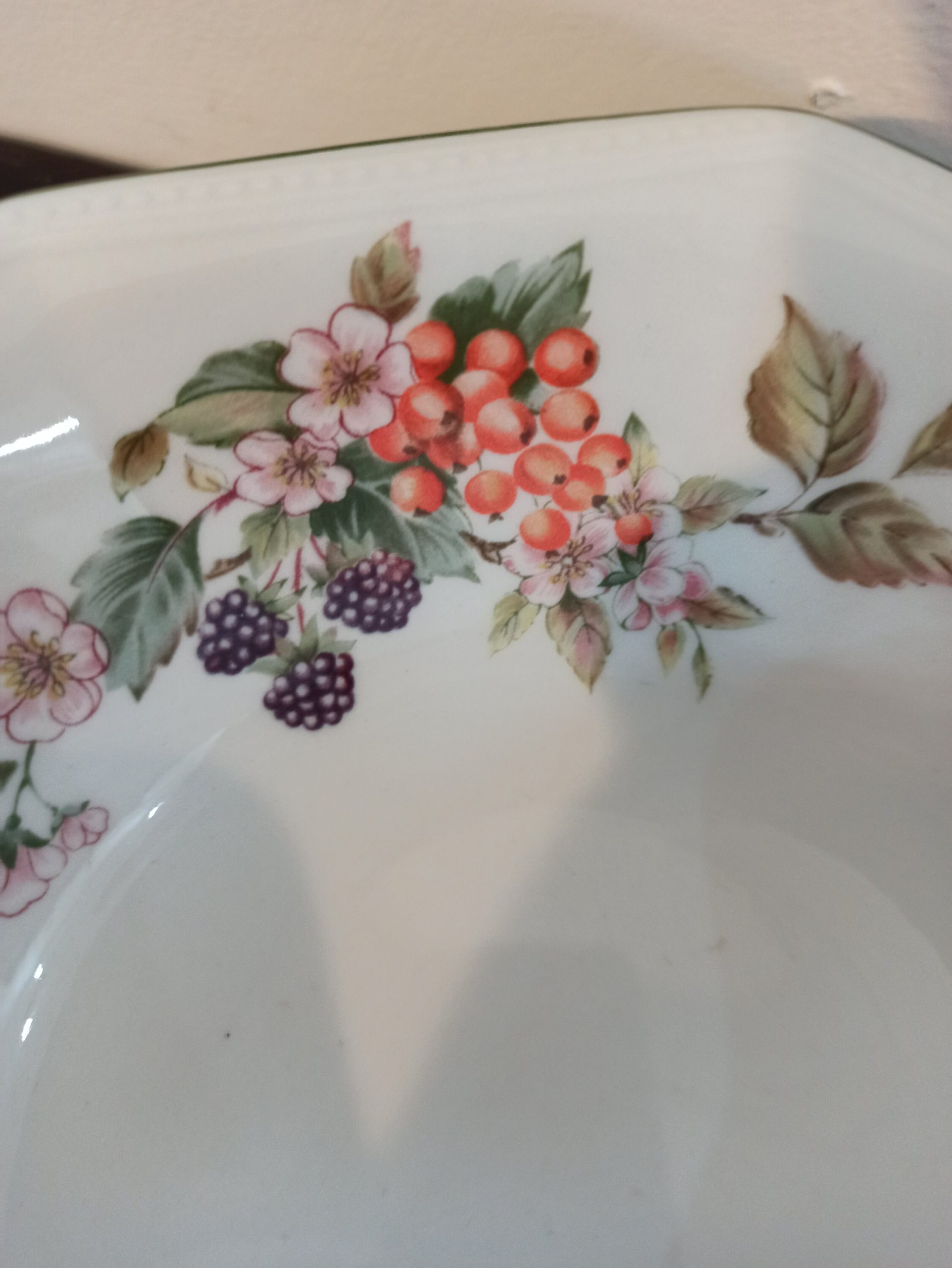 A trio of Johnson Brothers Dessert Dishes. - Image 9