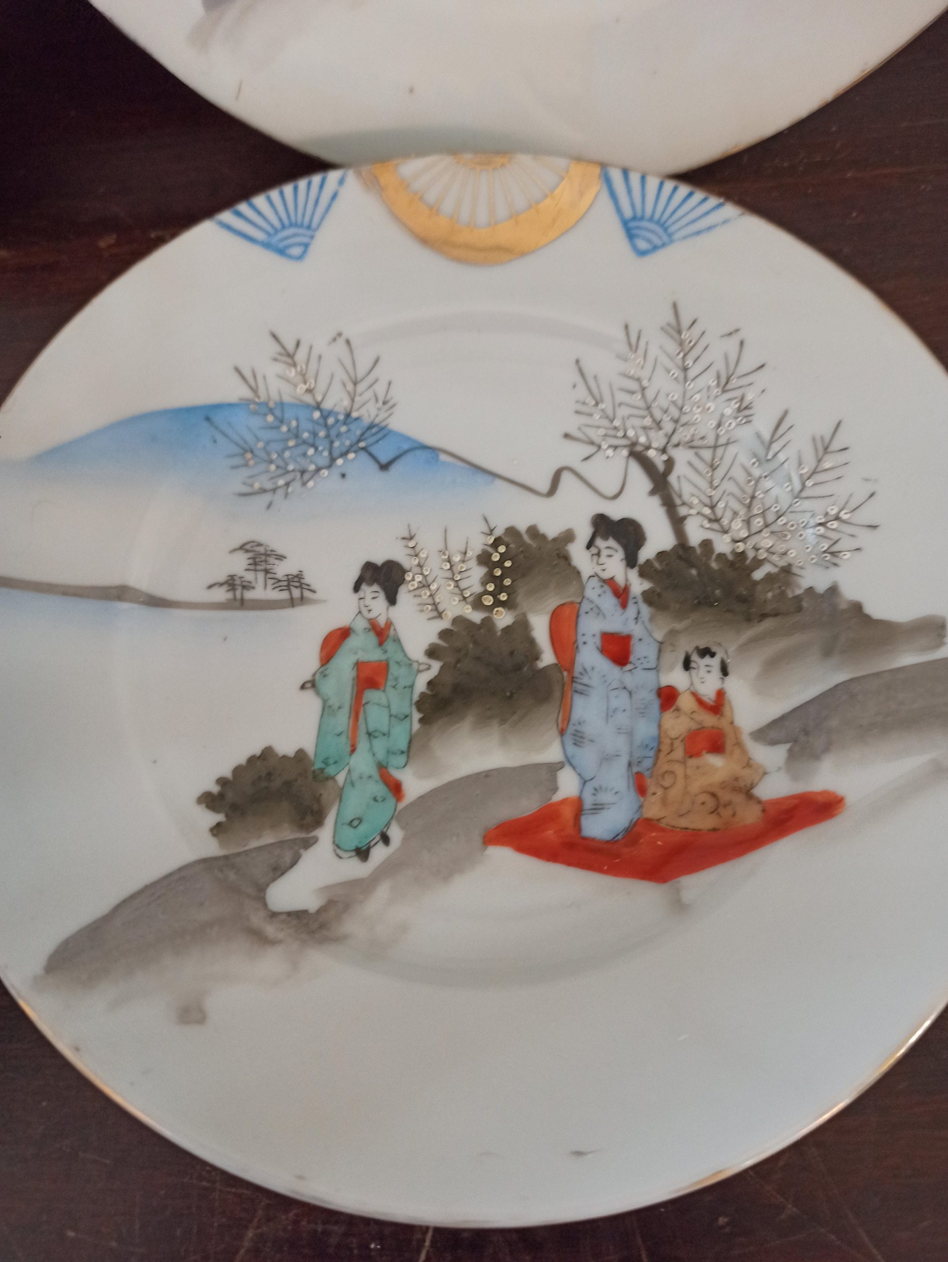 Set of 4 Chinese Porcelain Decorative Wares. - Image 4