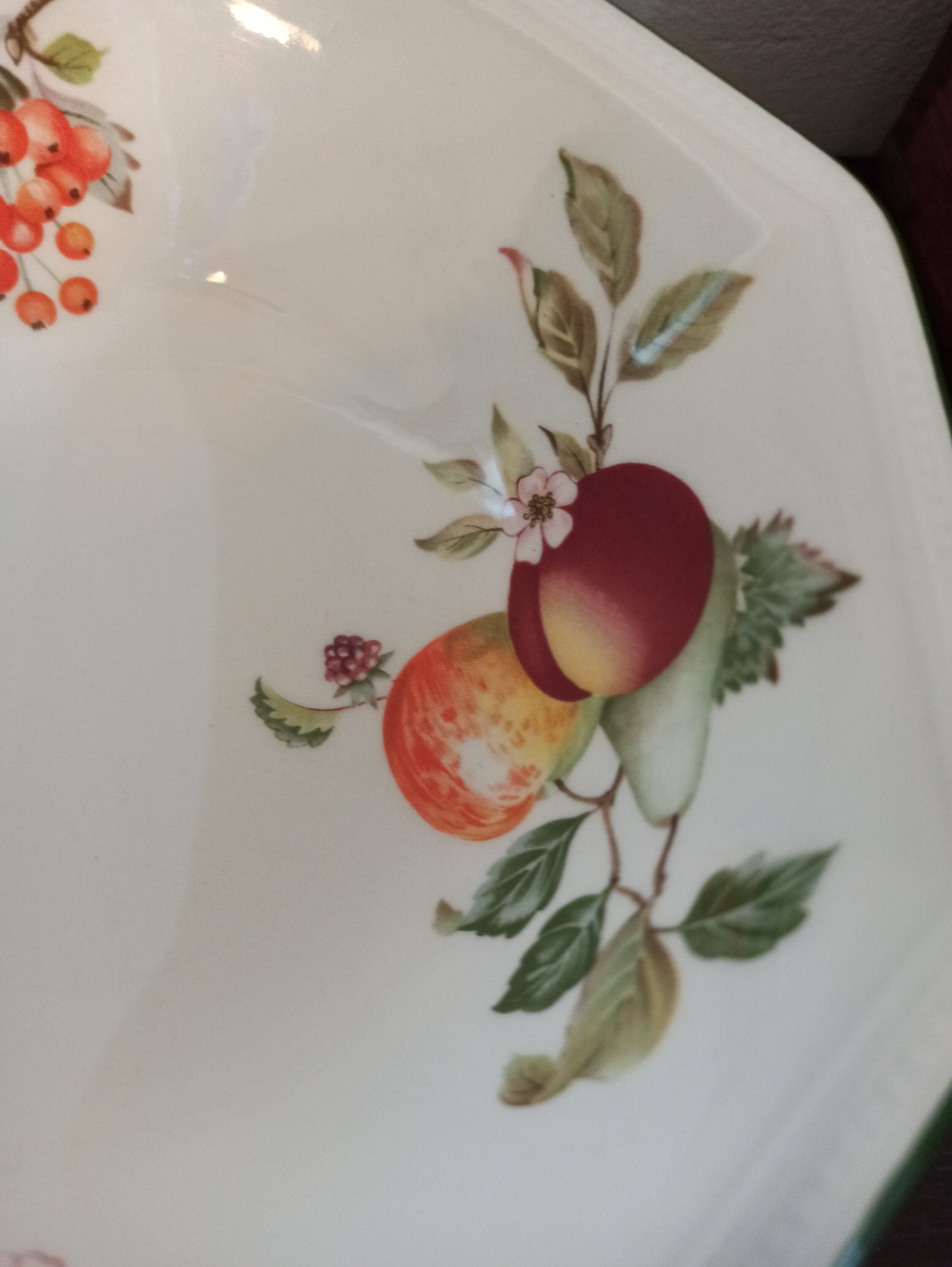 A trio of Johnson Brothers Dessert Dishes. - Image 8