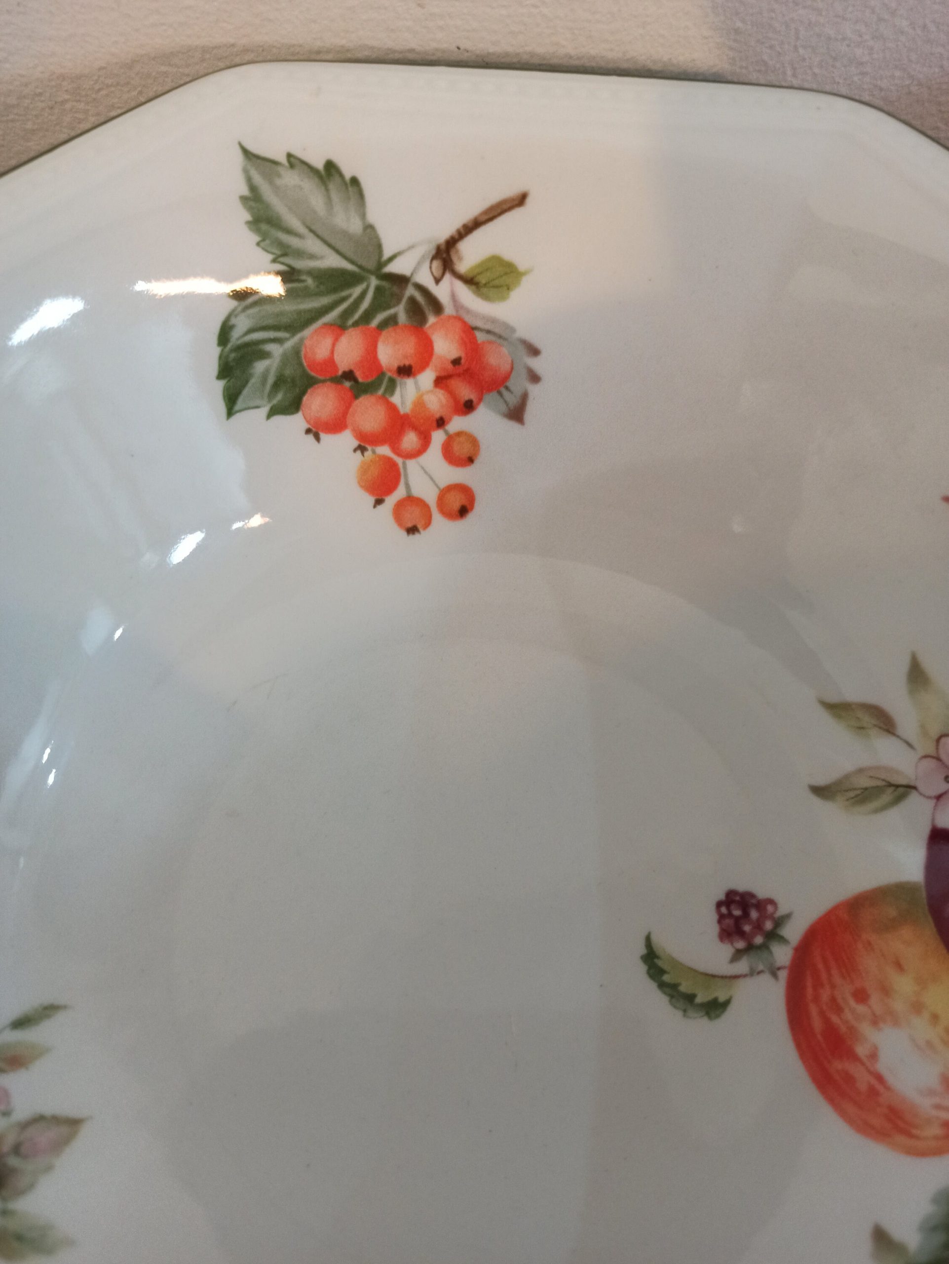 A trio of Johnson Brothers Dessert Dishes. - Image 7