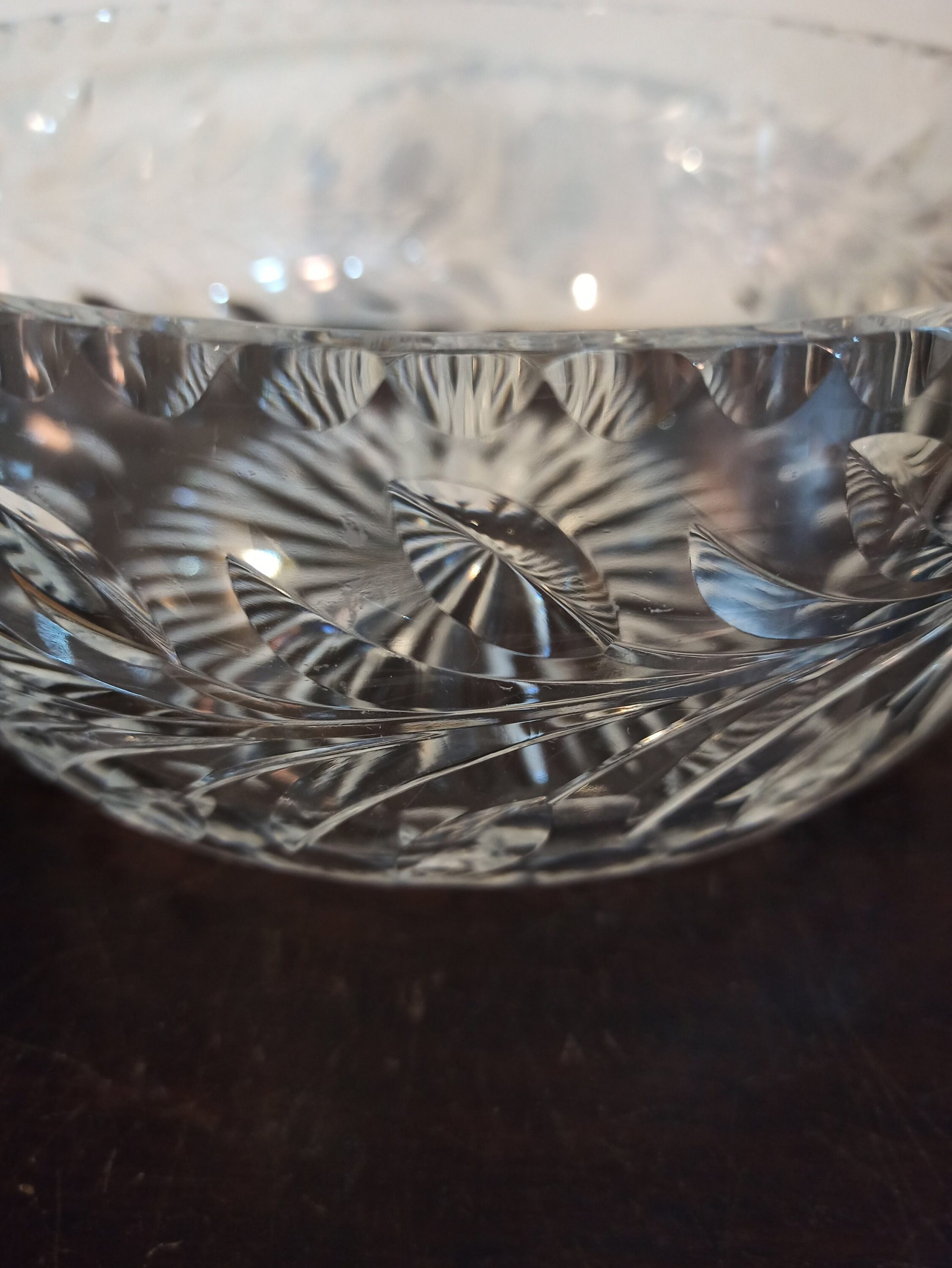 Lead Crystal Fruit Bowl. Excellent Condition. - Image 4