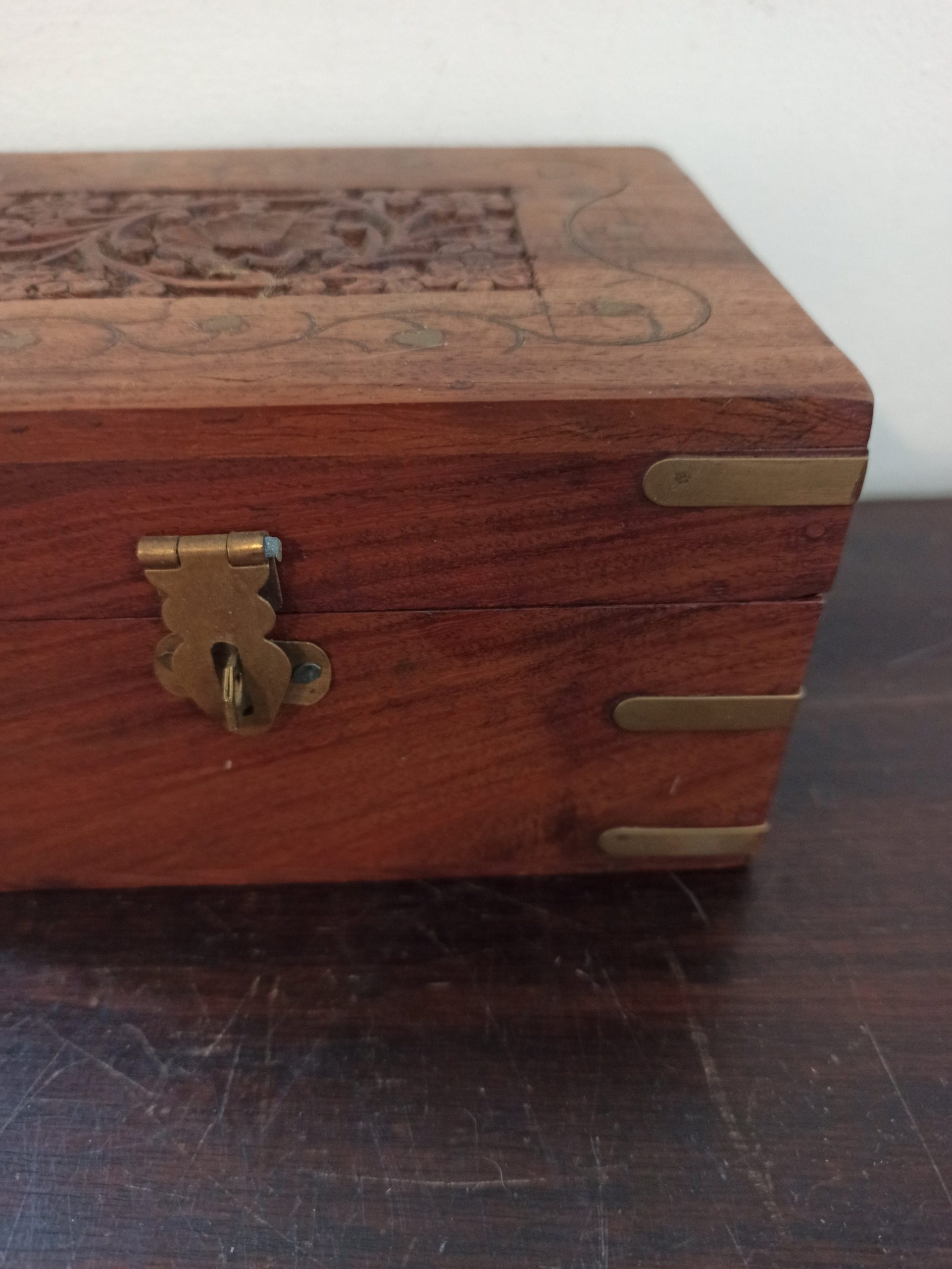 Vintage Carved Wooden Box. Brass Inlay. Internal Divisions. - Image 4