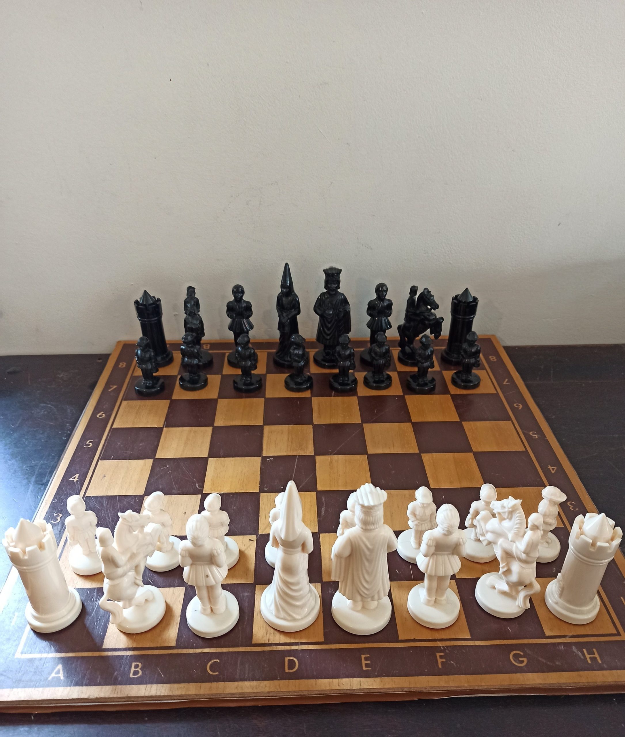 Vintage Chess Set & Pieces. Chess Pieces Boxed.
