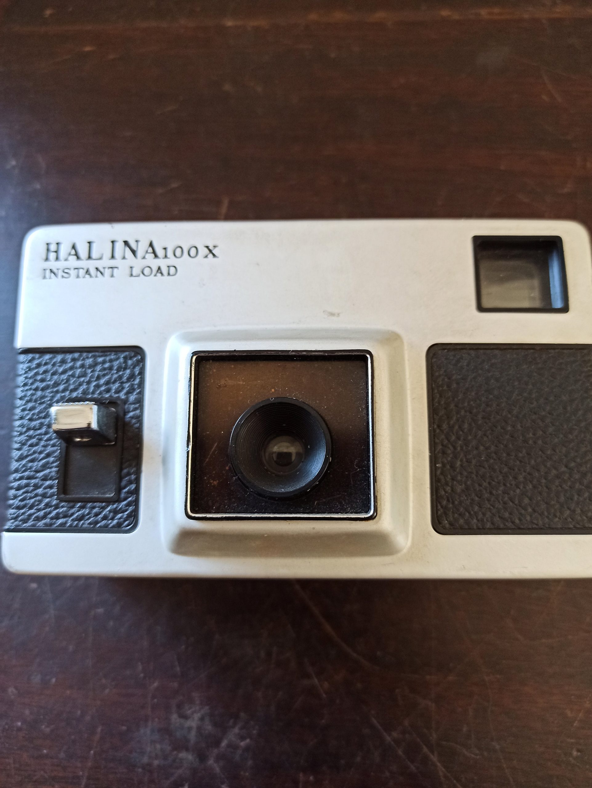 Vintage Halina 100x Instant Load Camera. - Image 4
