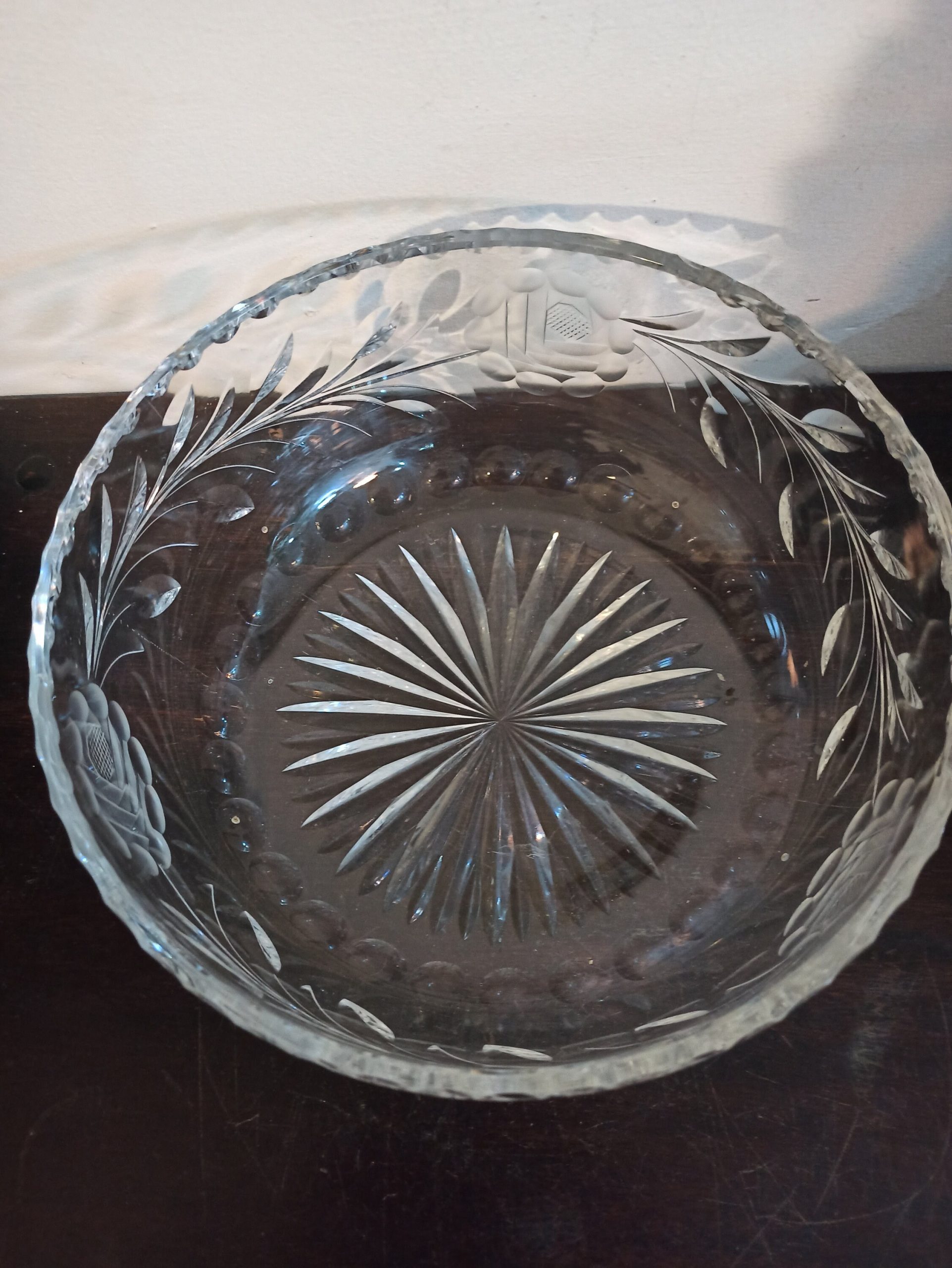 Lead Crystal Fruit Bowl. Excellent Condition. - Image 3
