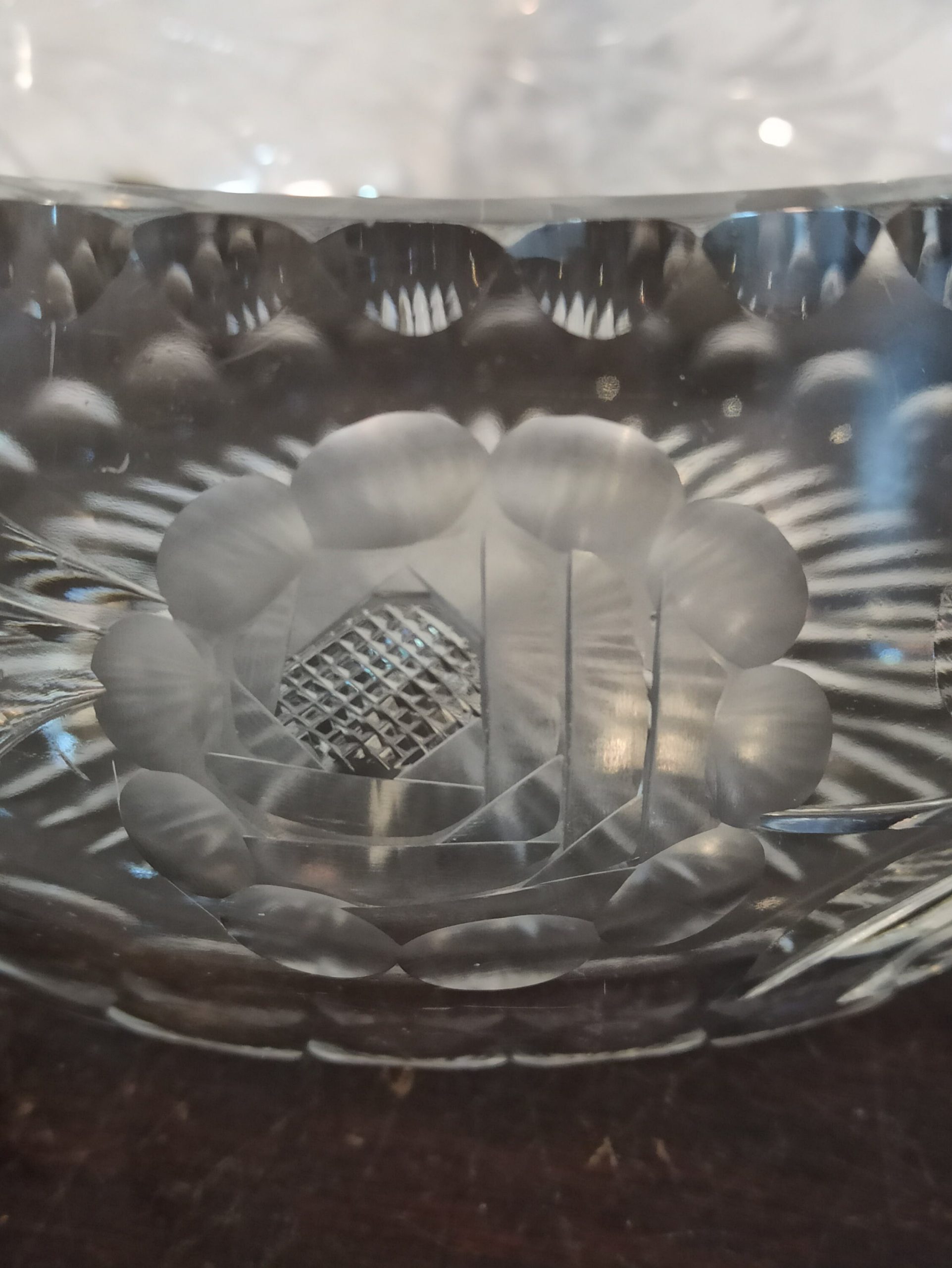 Lead Crystal Fruit Bowl. Excellent Condition. - Image 9