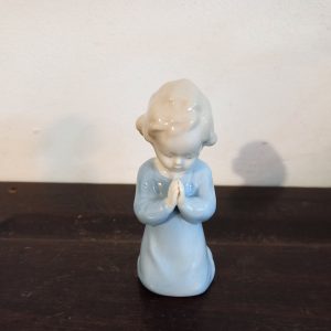Vintage Metzler Ortloft Figurine. Child Praying. Excellent Condition.