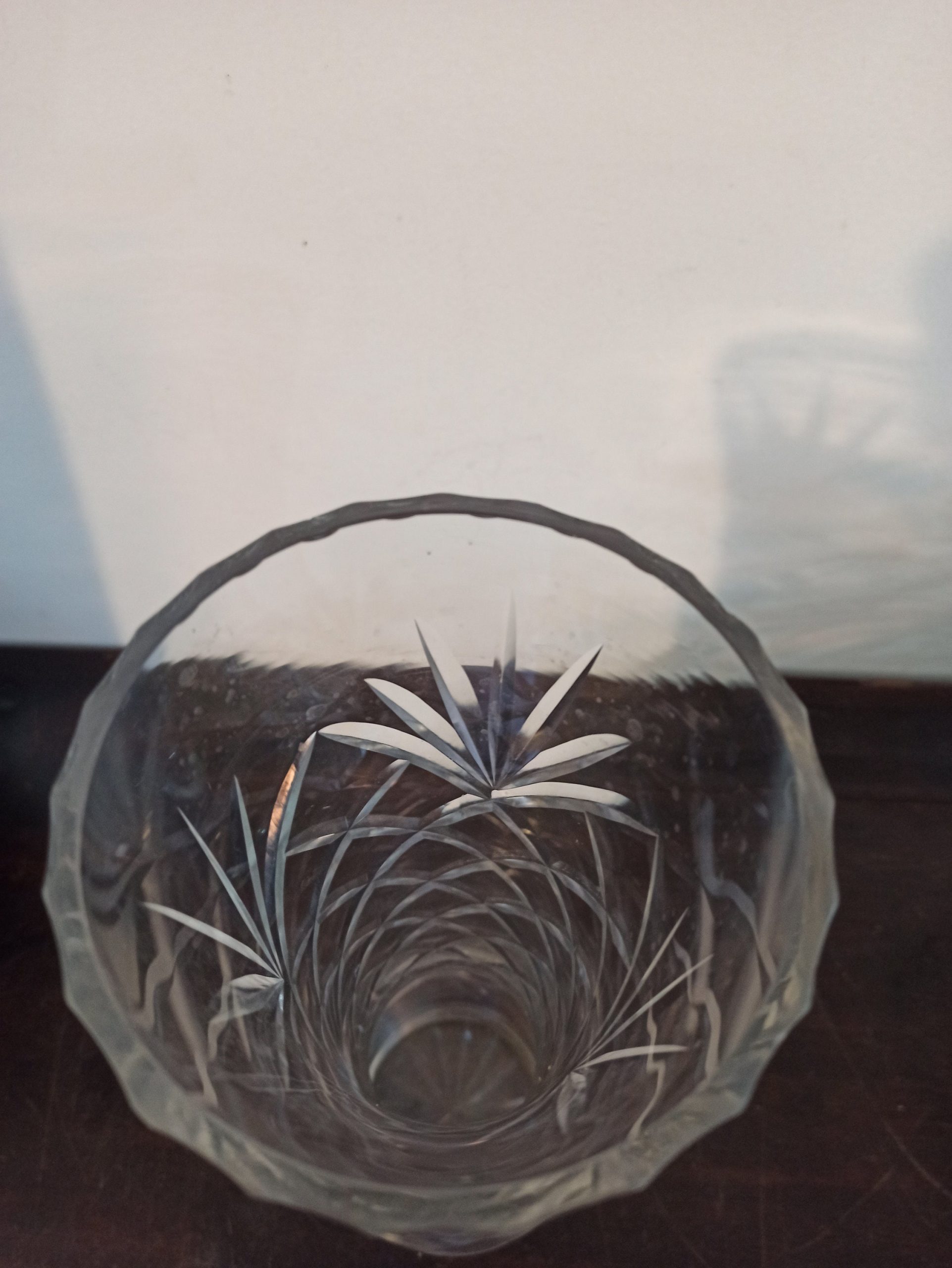 Tall Vintage Glass Clear Vase. Very Good Condition. - Image 4