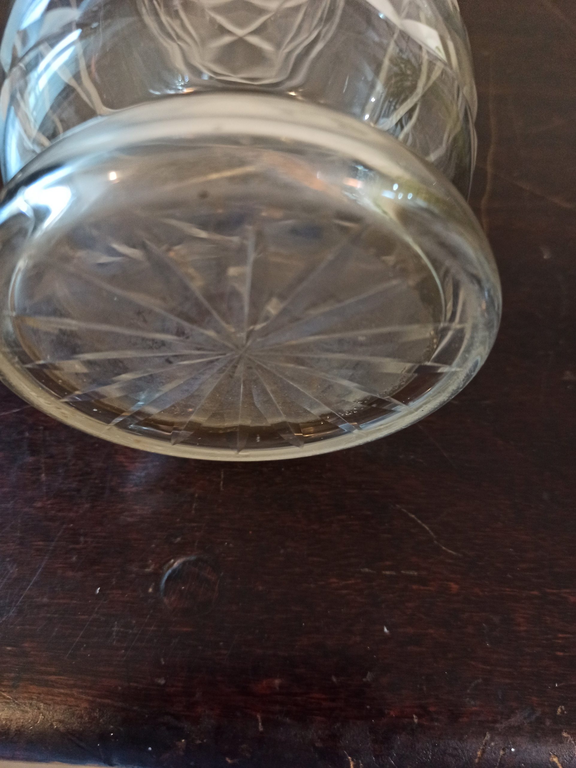 Tall Vintage Glass Clear Vase. Very Good Condition. - Image 9