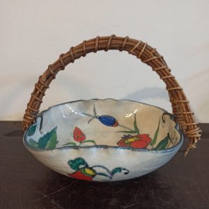 Antique Chinese or Japanese Bon Bon Dish With Handle / Ornamental Flower Basket. Very Good Condition For Age. Possibly Early 1800s.