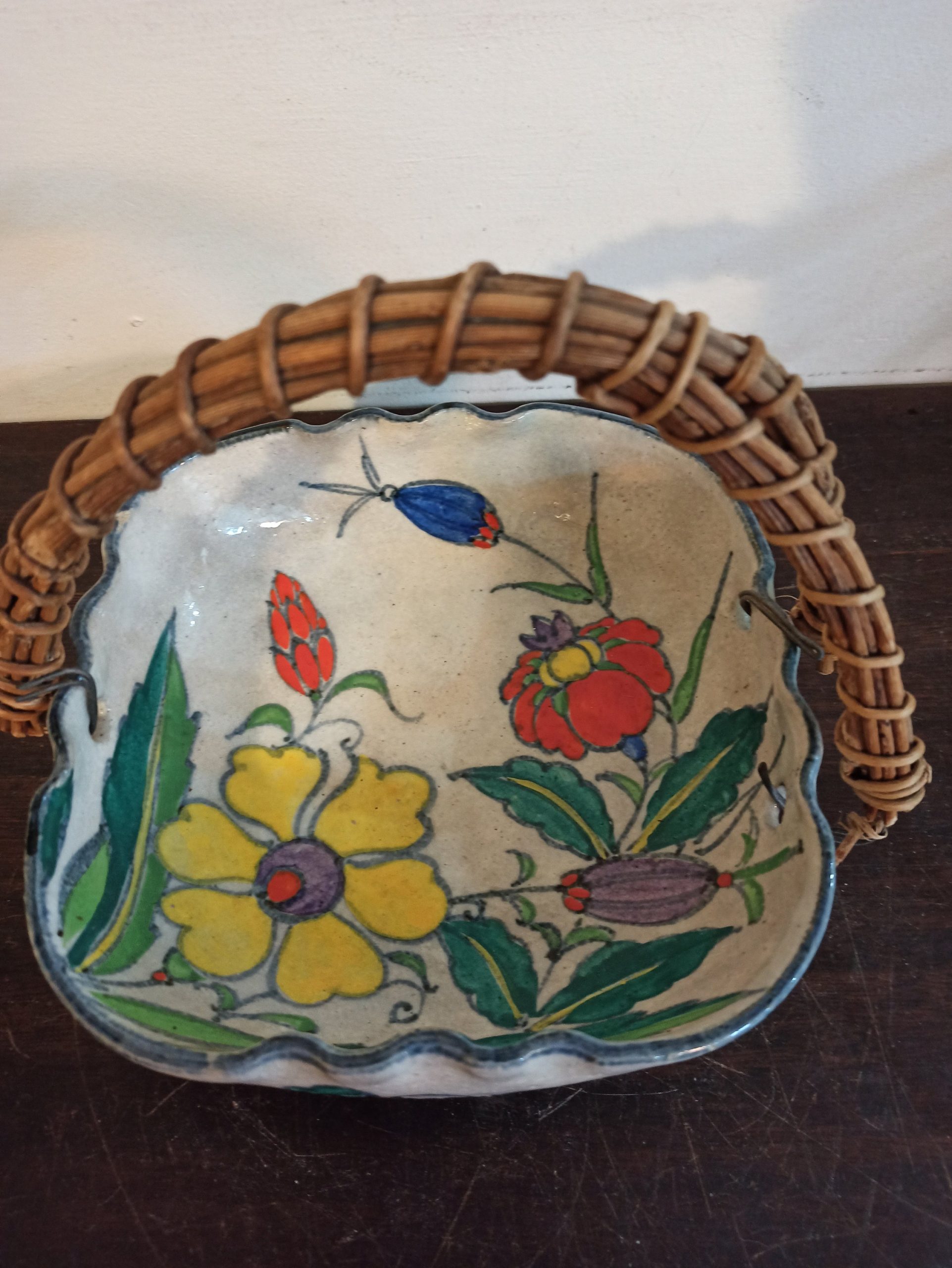 Antique Chinese or Japanese Bon Bon Dish With Handle / Ornamental Flower Basket. Very Good Condition For Age. Possibly Early 1800s. - Image 2