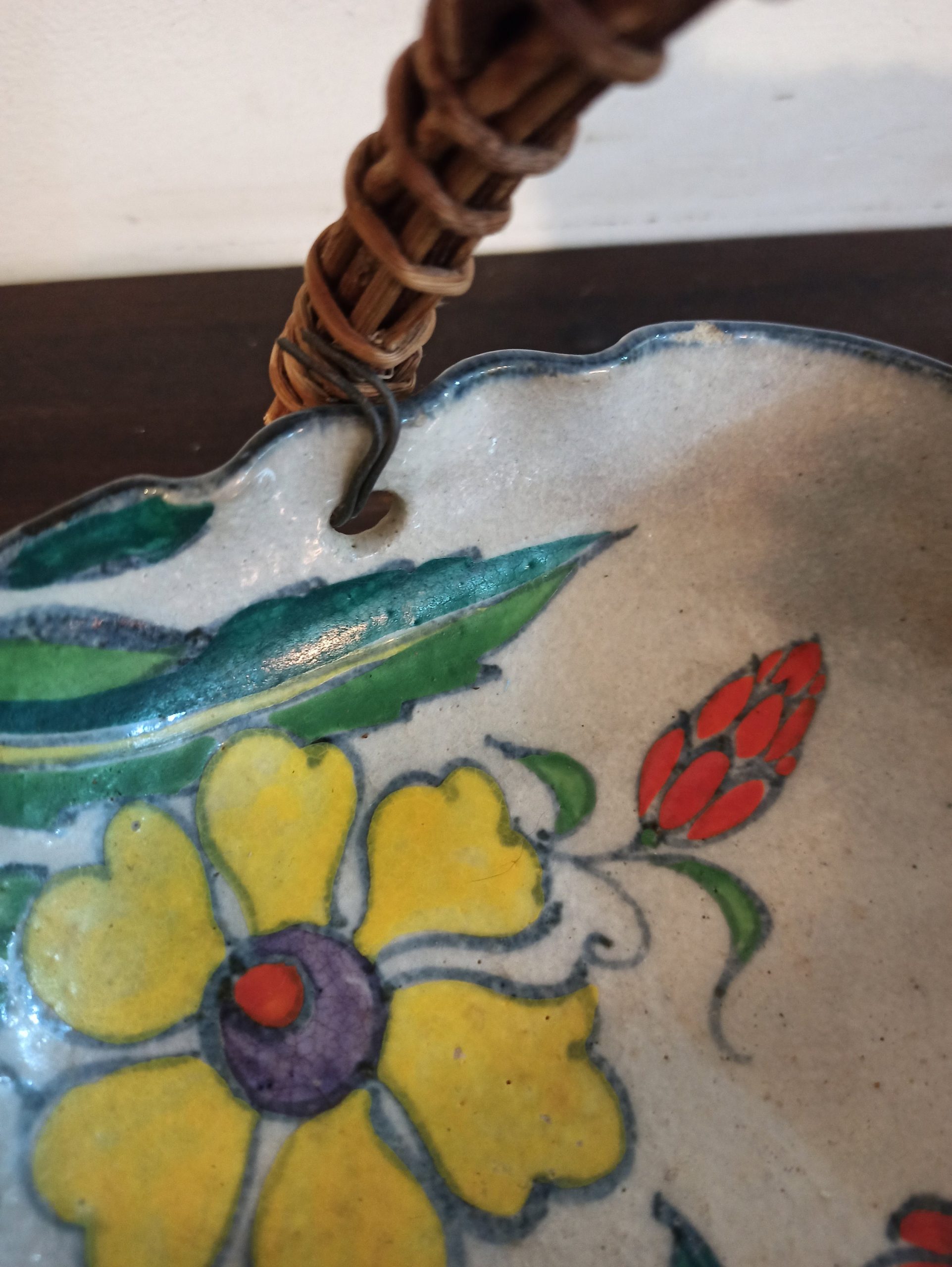 Antique Chinese or Japanese Bon Bon Dish With Handle / Ornamental Flower Basket. Very Good Condition For Age. Possibly Early 1800s. - Image 9