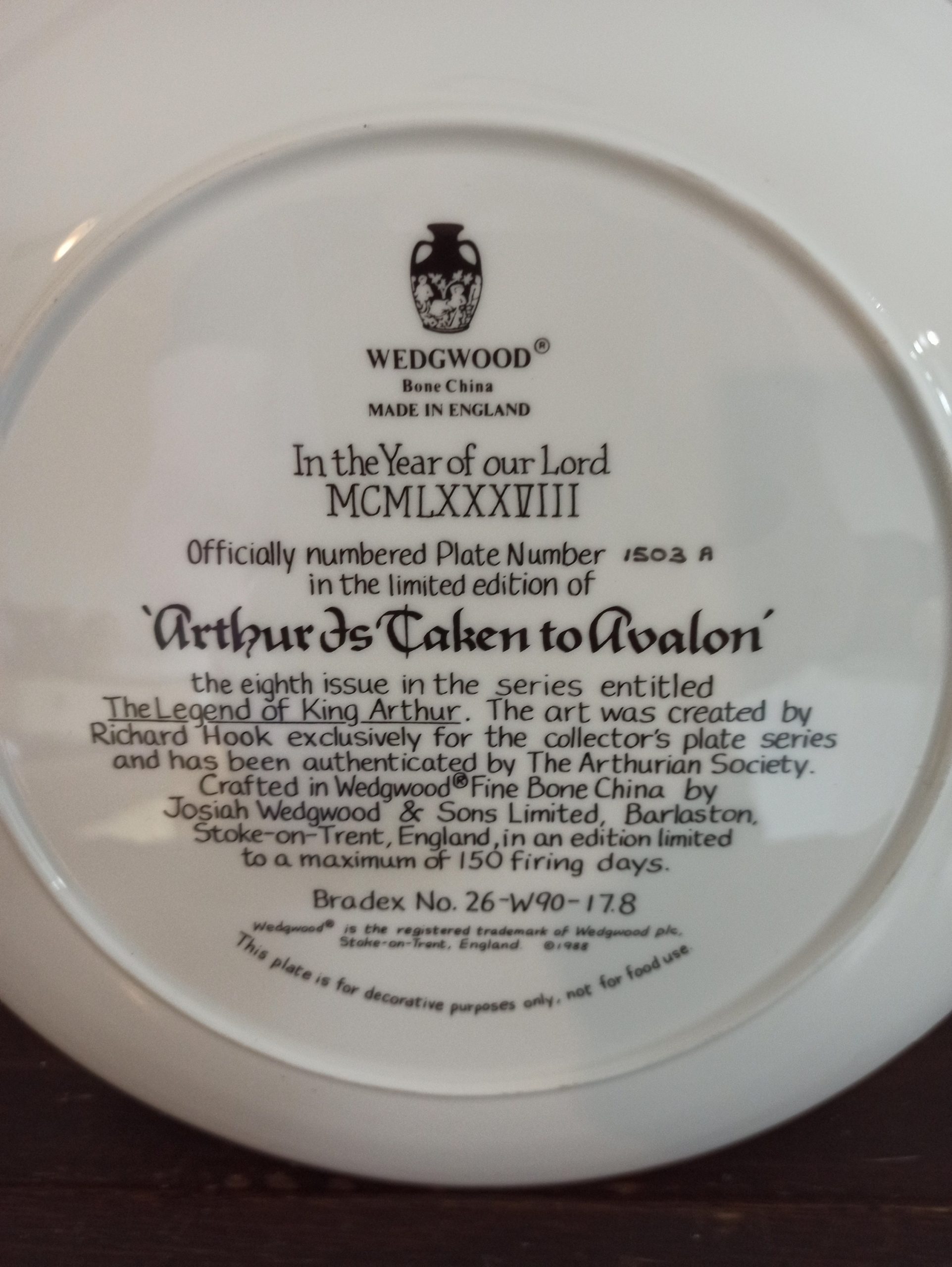 Wedgwood King Arthur Collectable Plates. Excellent Condition. - Image 4