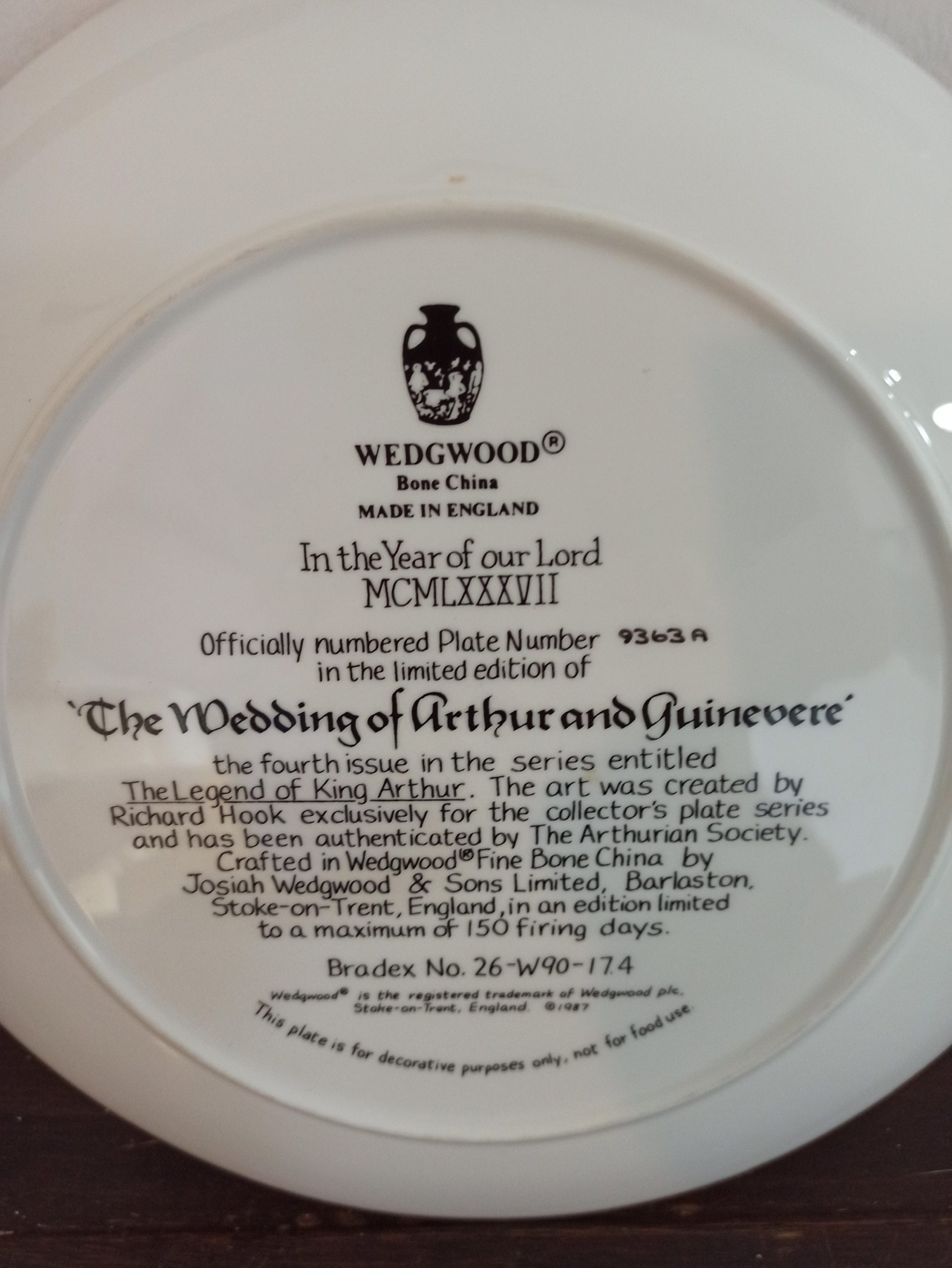 Wedgwood King Arthur Collectable Plates. Excellent Condition. - Image 6