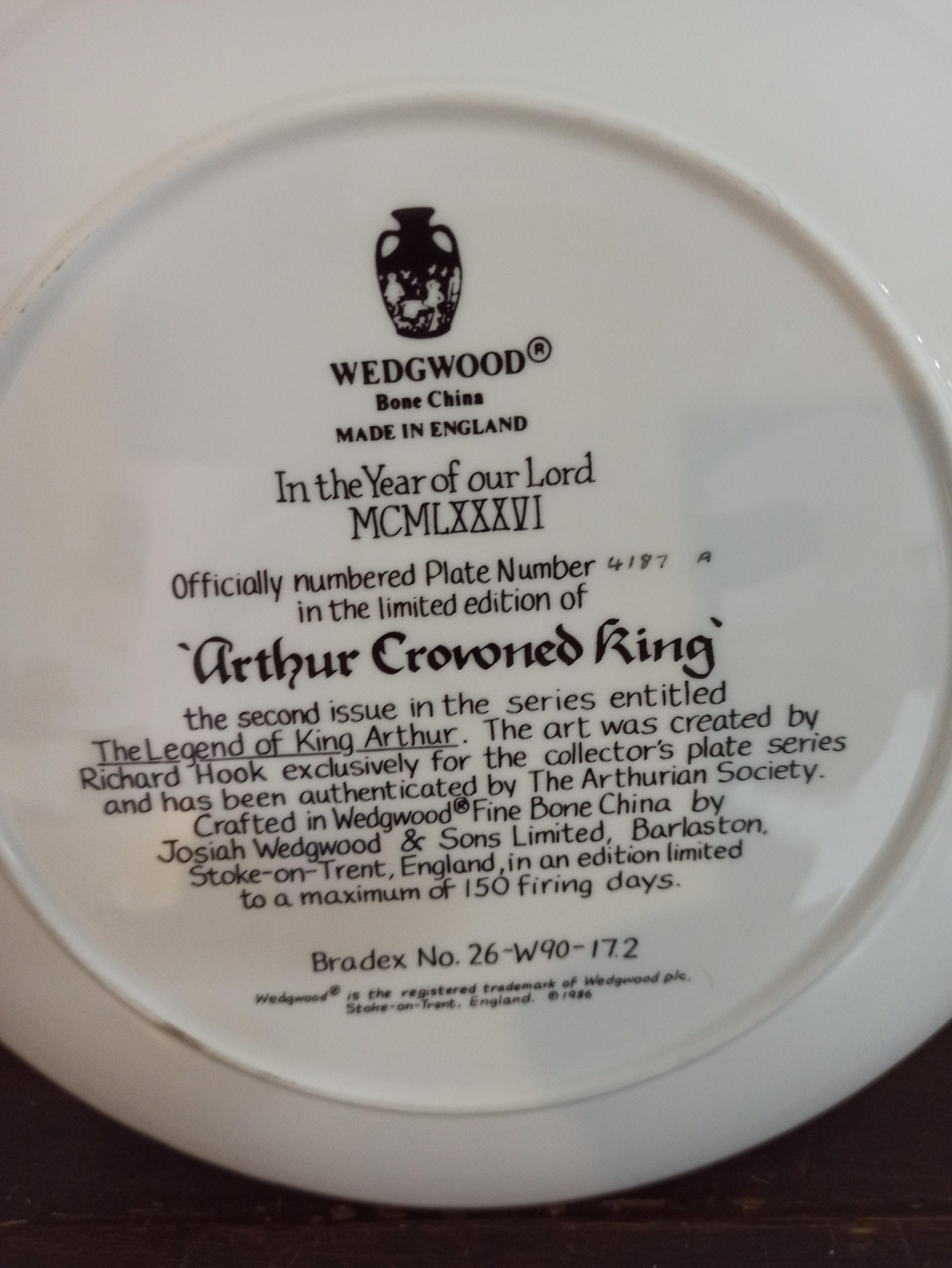 Wedgwood King Arthur Collectable Plates. Excellent Condition. - Image 8
