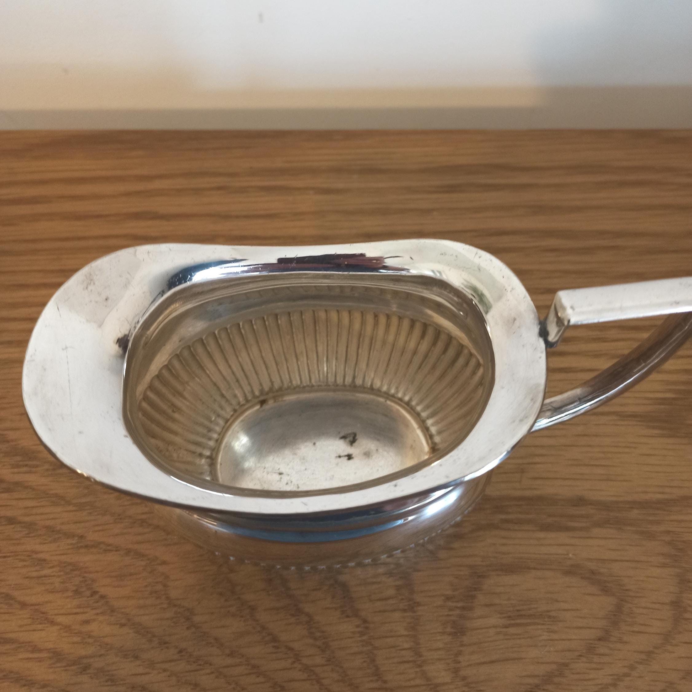 Silver Plated Tea Set. Teapot, Twin Handled Sugar Bowl and Milk Jug. A.1 - Image 9