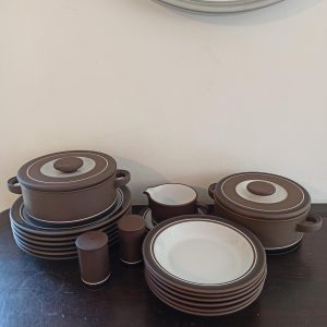 Hornsea Contrast Dinner Set. Excellent Condition. 6 People. Retro - 1976