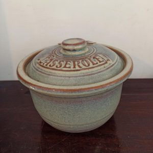 Vintage 2 Pint Casserole Pot. (Crockpot). Lidded, Good condition.