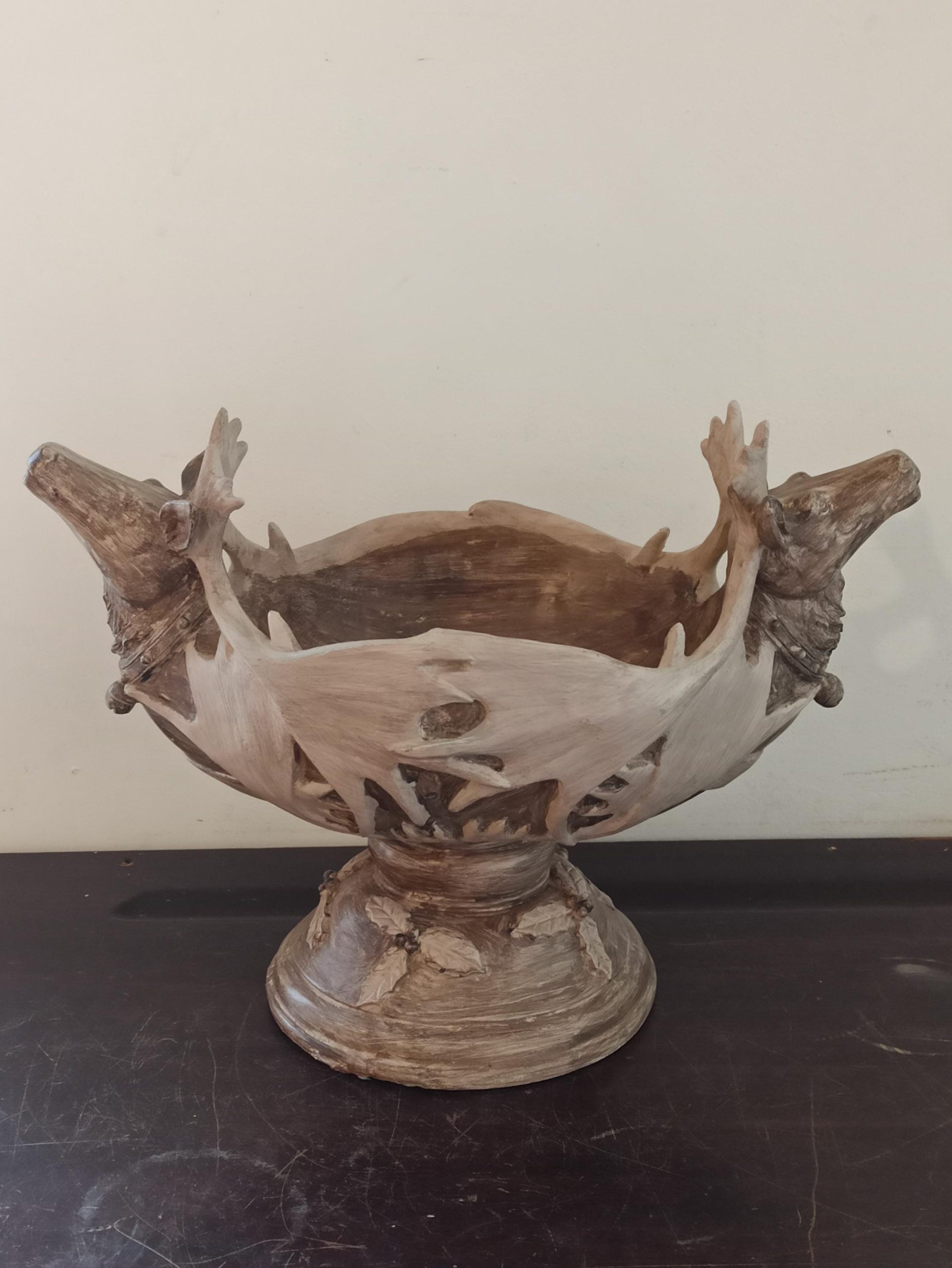 Reindeer Fruit Basket. Very Good Condition.