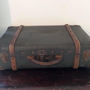 Genuine German Registered Suitcase. Made  1925/26. Deutsches Reichsgebrauchsmuster.