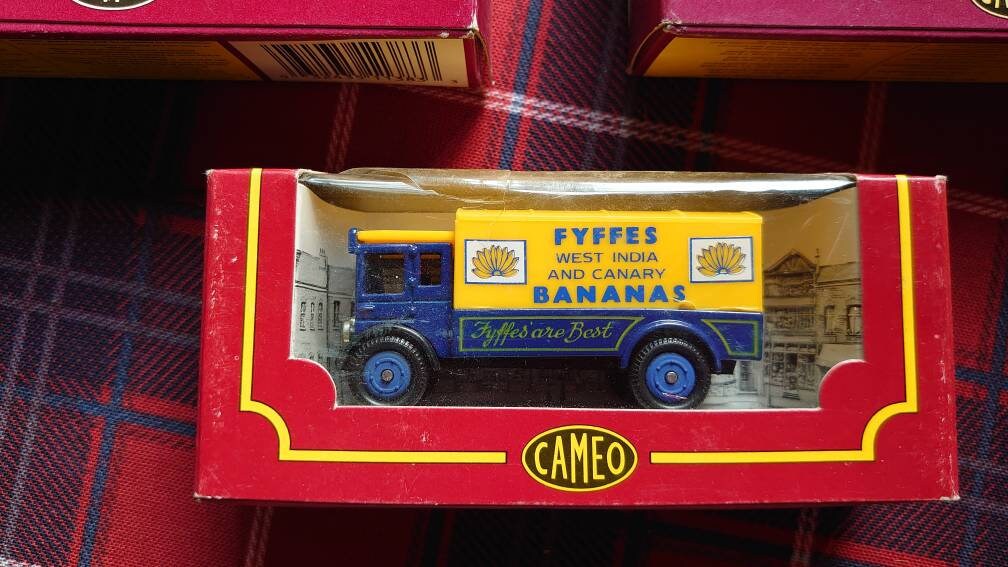 Set of 3 Cameo Village Collection Miniature Toy Cars - Image 5