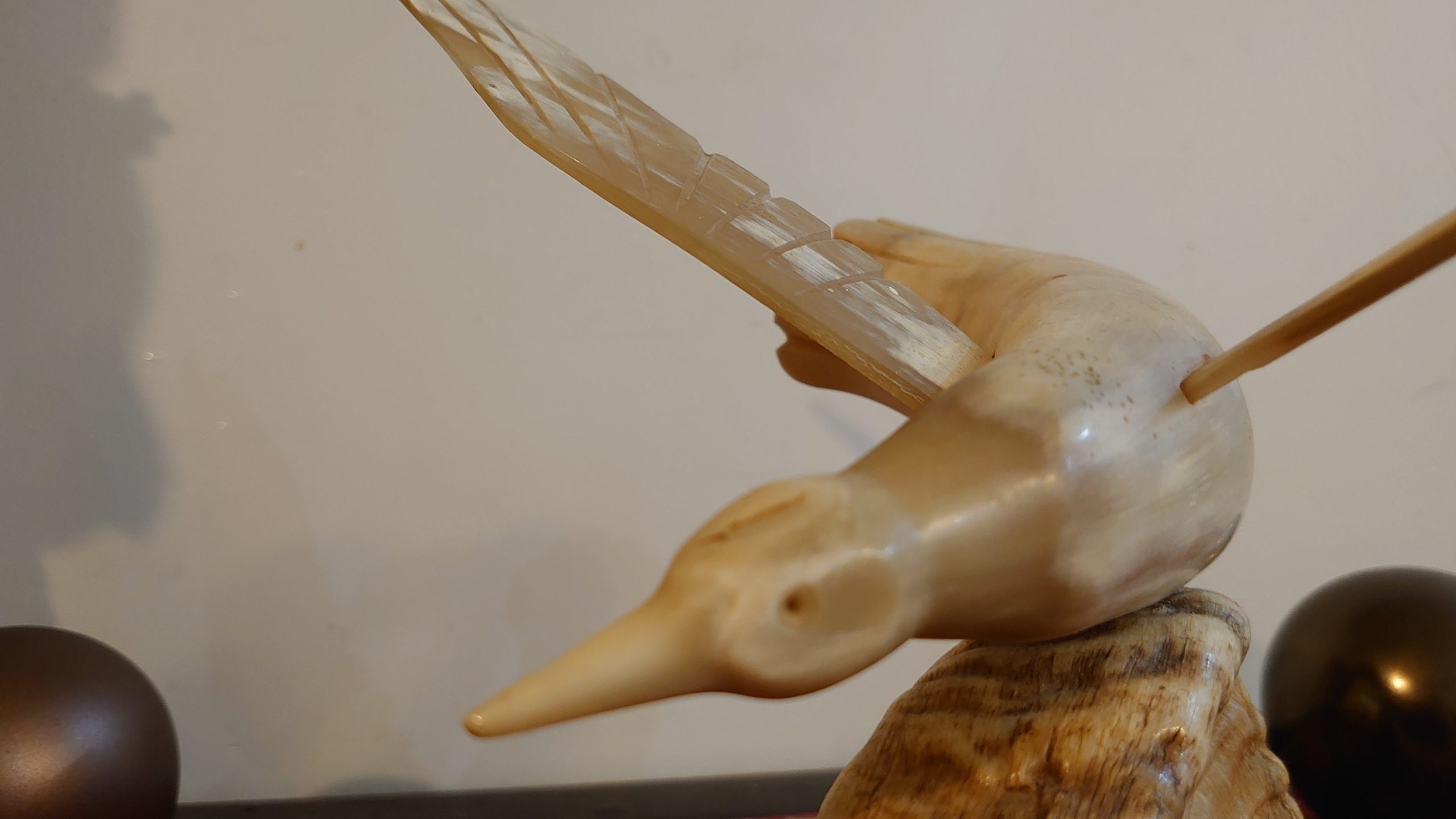 Unique Seagull in Flight Sculpture Carved from Animal Horn - eyecatching gift! - 37cm wide - Image 7