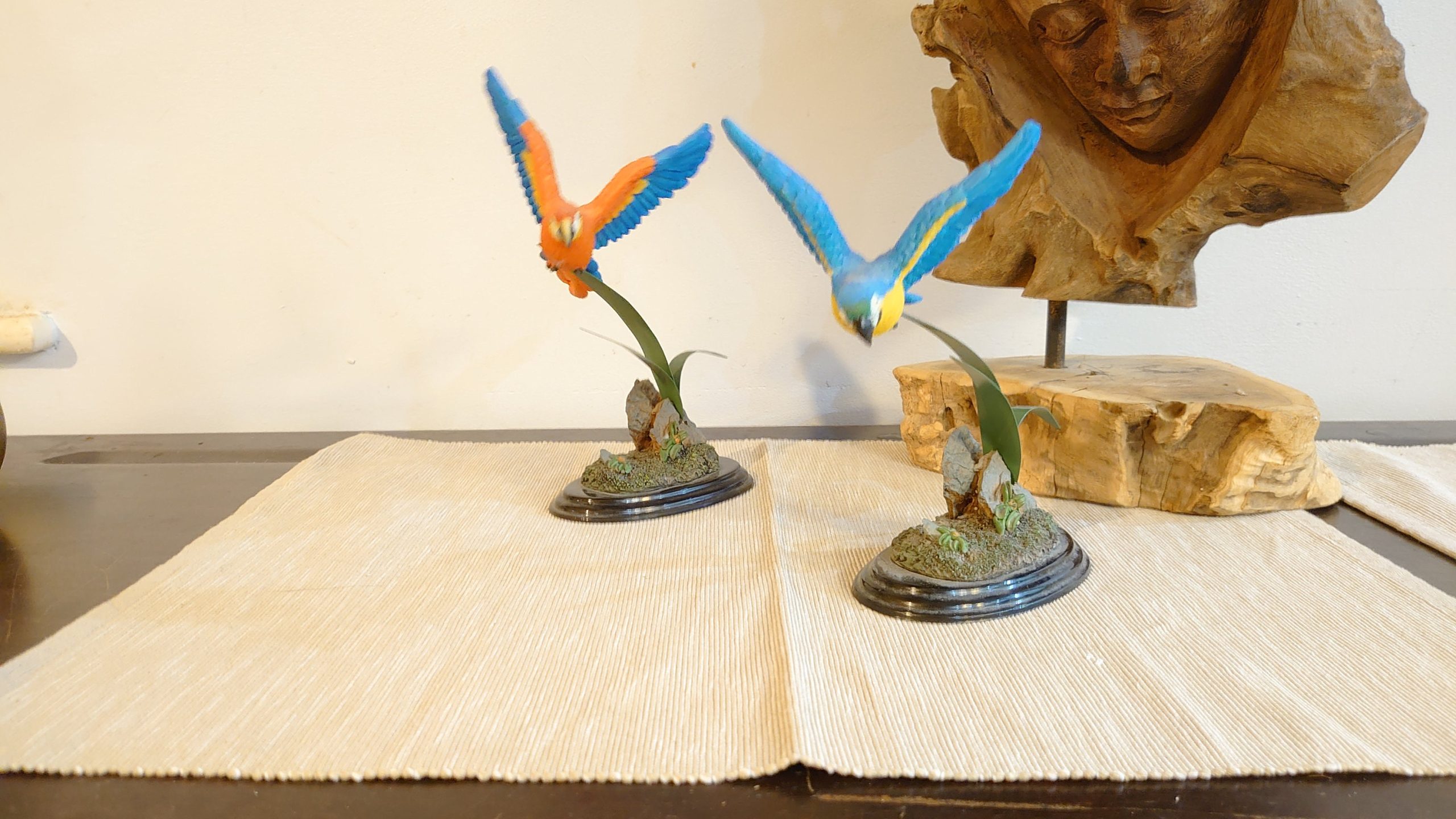 Two Mobile Flying Parrot figurines - Very good to excellent condition
