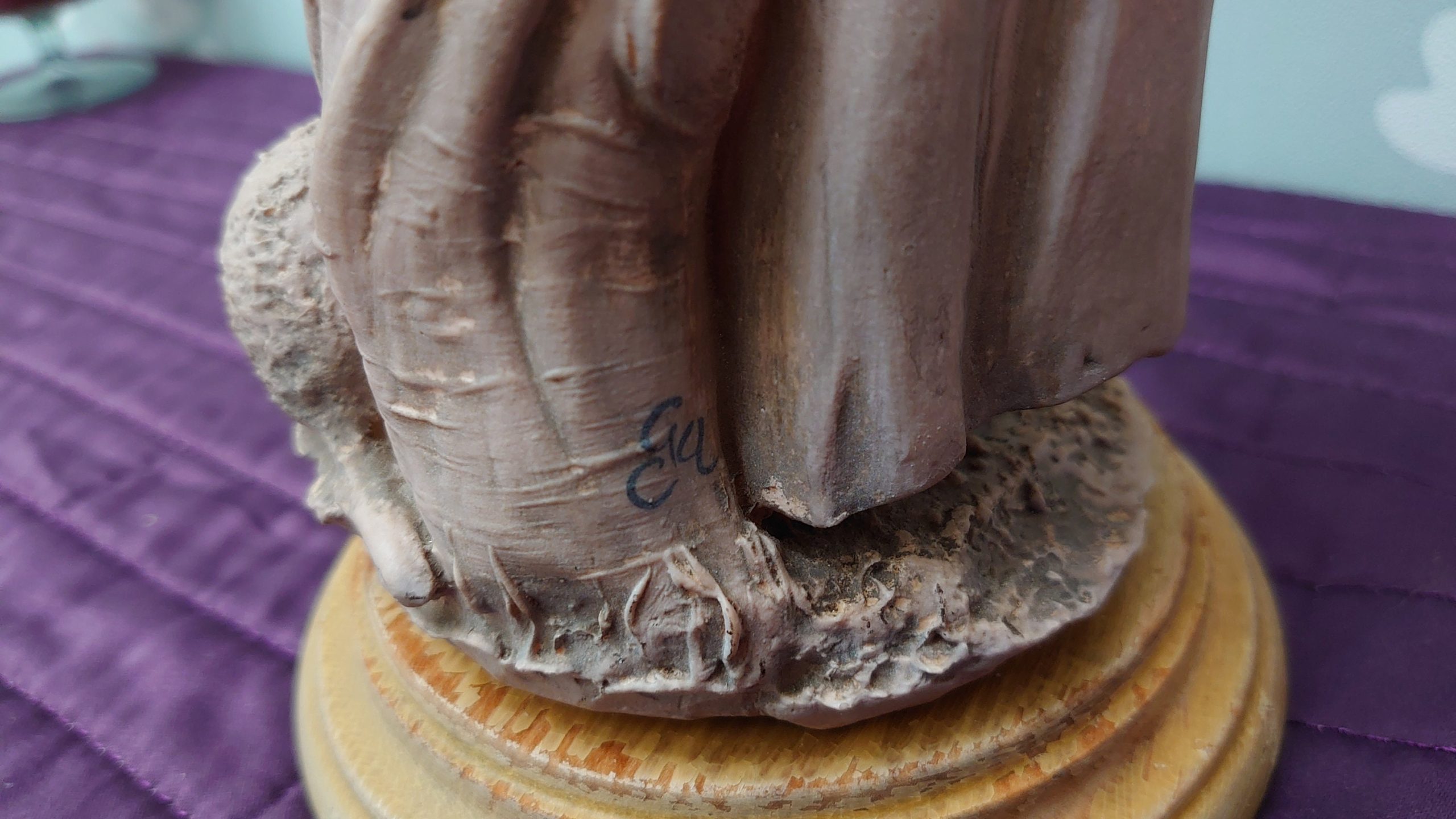 Shepherdess with Sheep Statue - Good to Very Good Condition - 31.5cm tall - 11cm diameter - Image 8