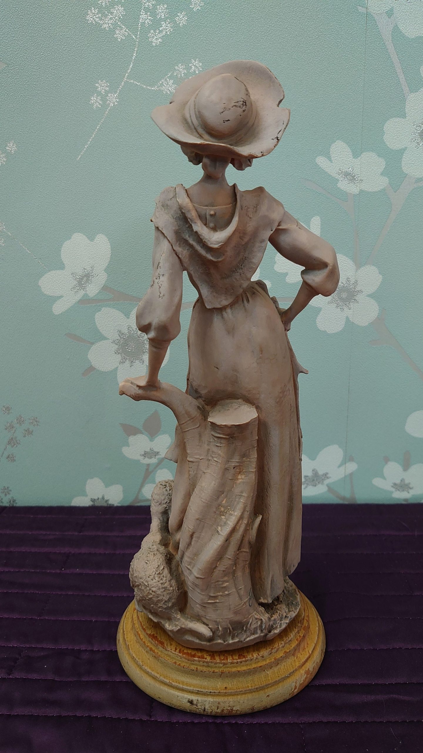 Shepherdess with Sheep Statue - Good to Very Good Condition - 31.5cm tall - 11cm diameter - Image 7