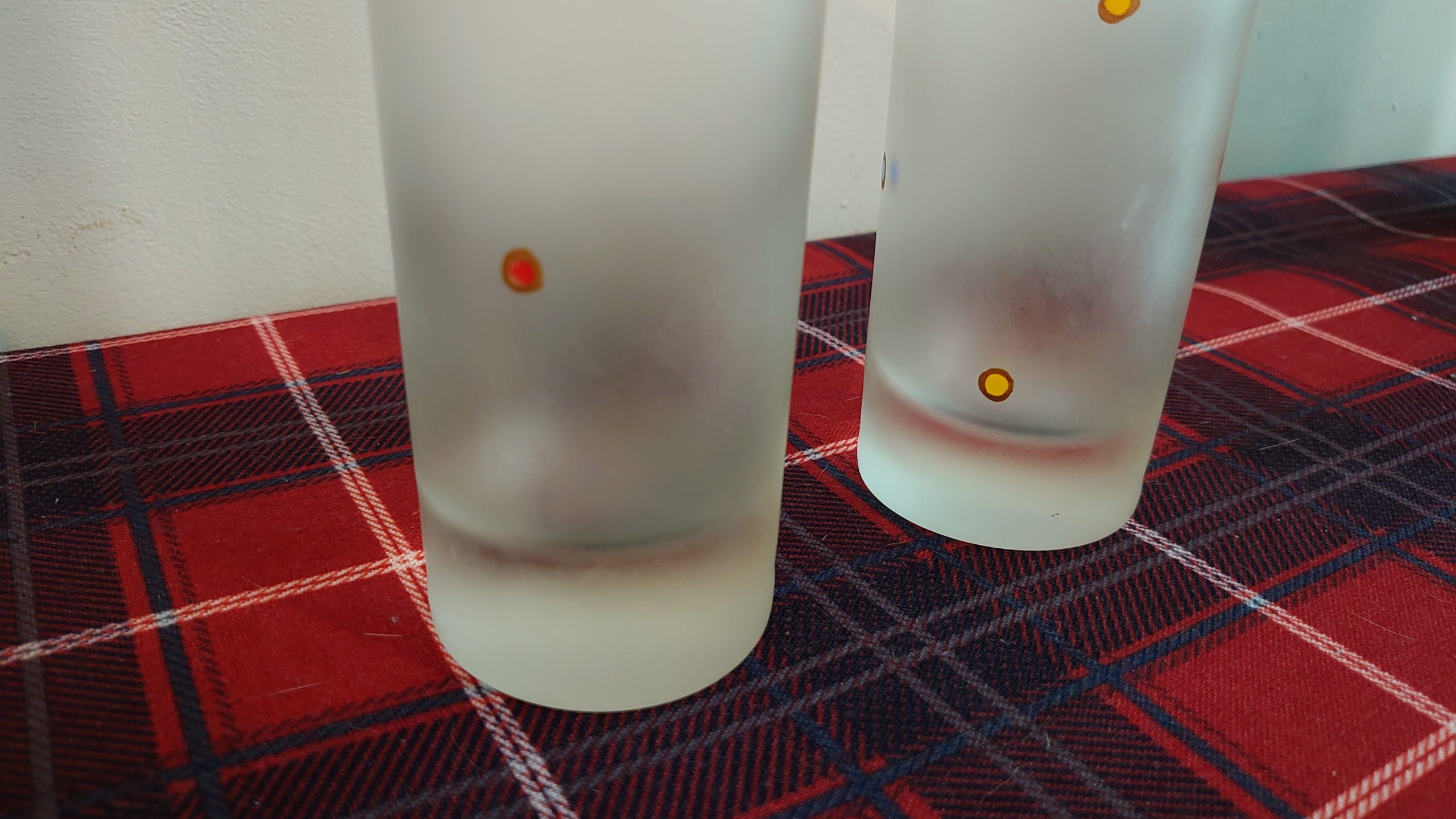Two Tall Frosted Retro Dotty Lemonade or Hiball Glasses - Very Good Condition - Image 4