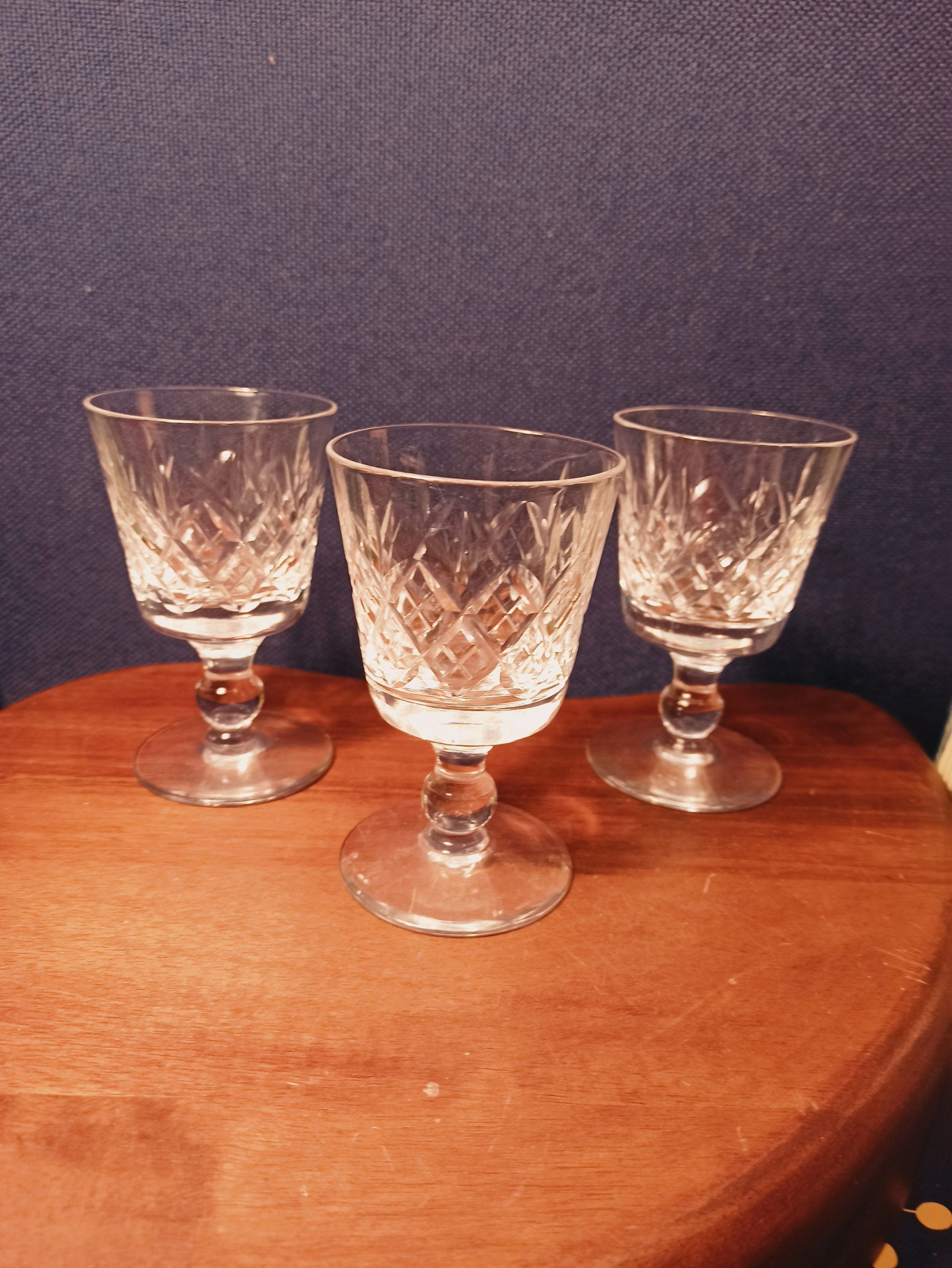 Vintage Set of Three Sherry Glasses. Very Good Condition. - Image 2