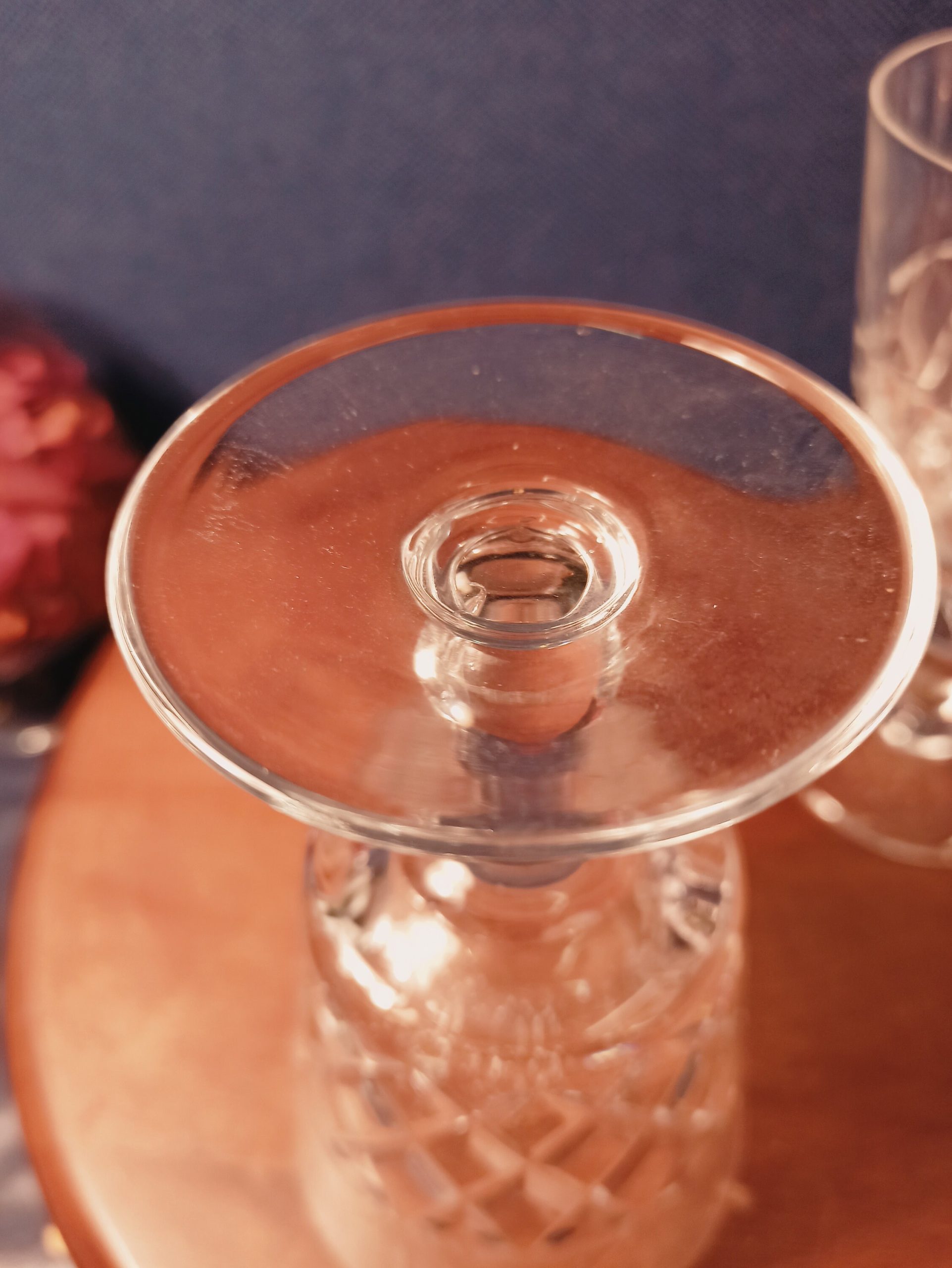 2 Vintage Small Wine Glasses. Very Good Condition. - Image 7