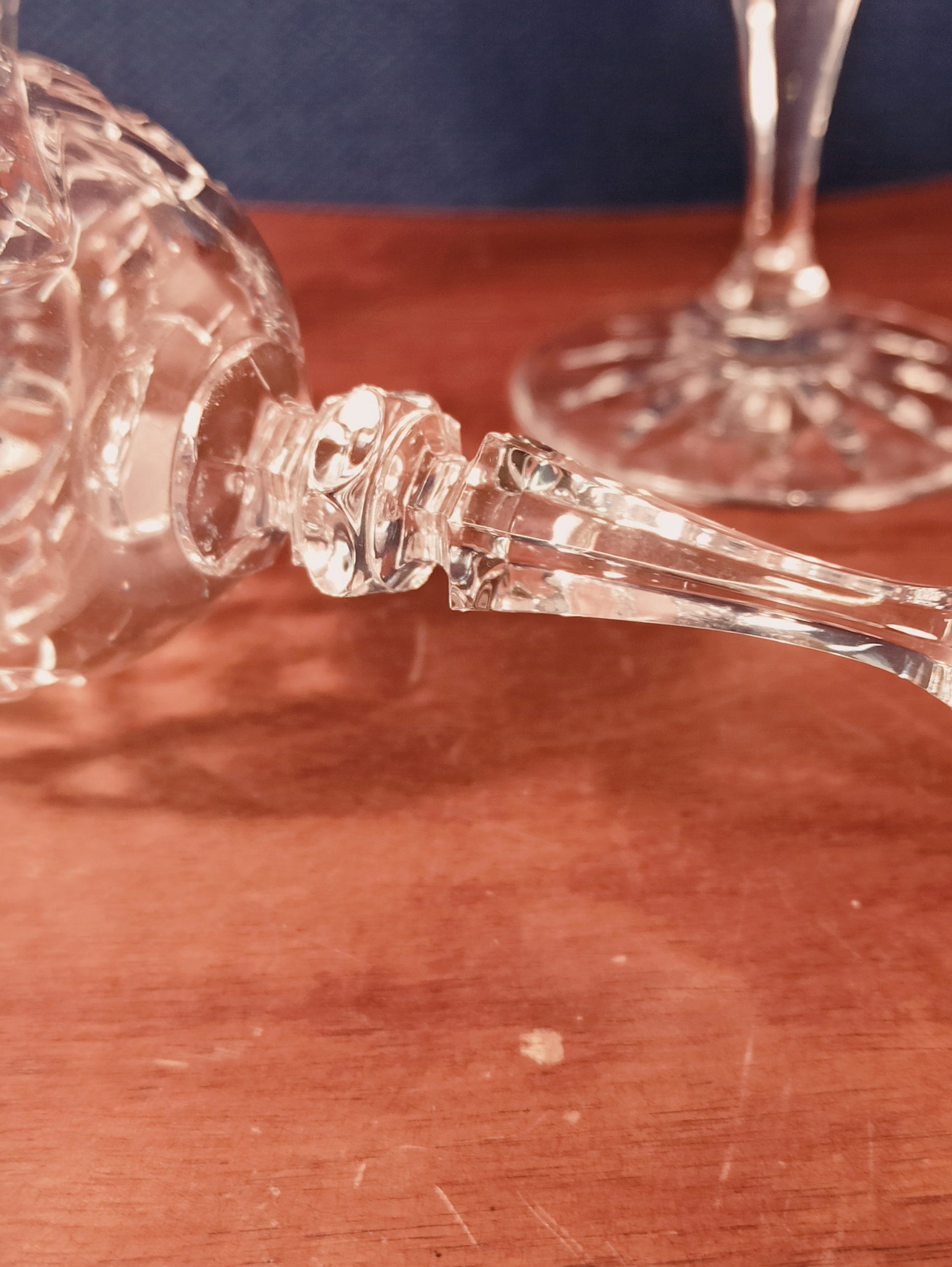 3 Small Vintage Lead Crystal Wine Glasses. Very Good Condition. - Image 5