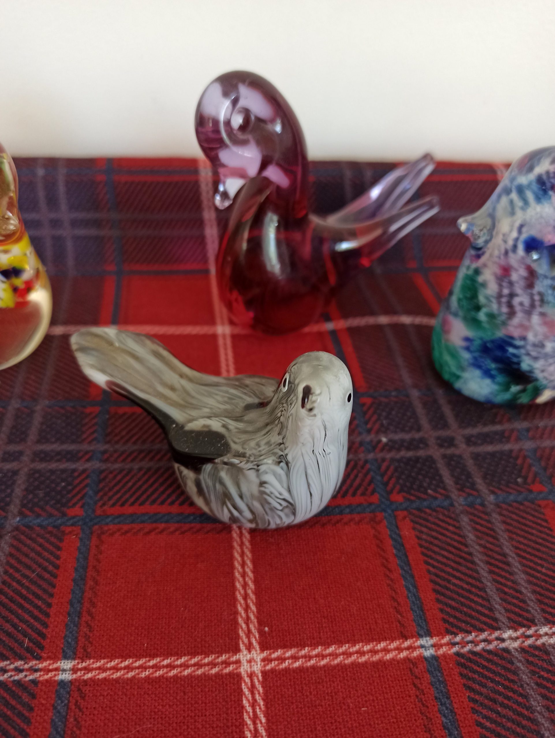 Set of 4 Glass Bird Ornaments. All In Very Good Condition. - Image 3