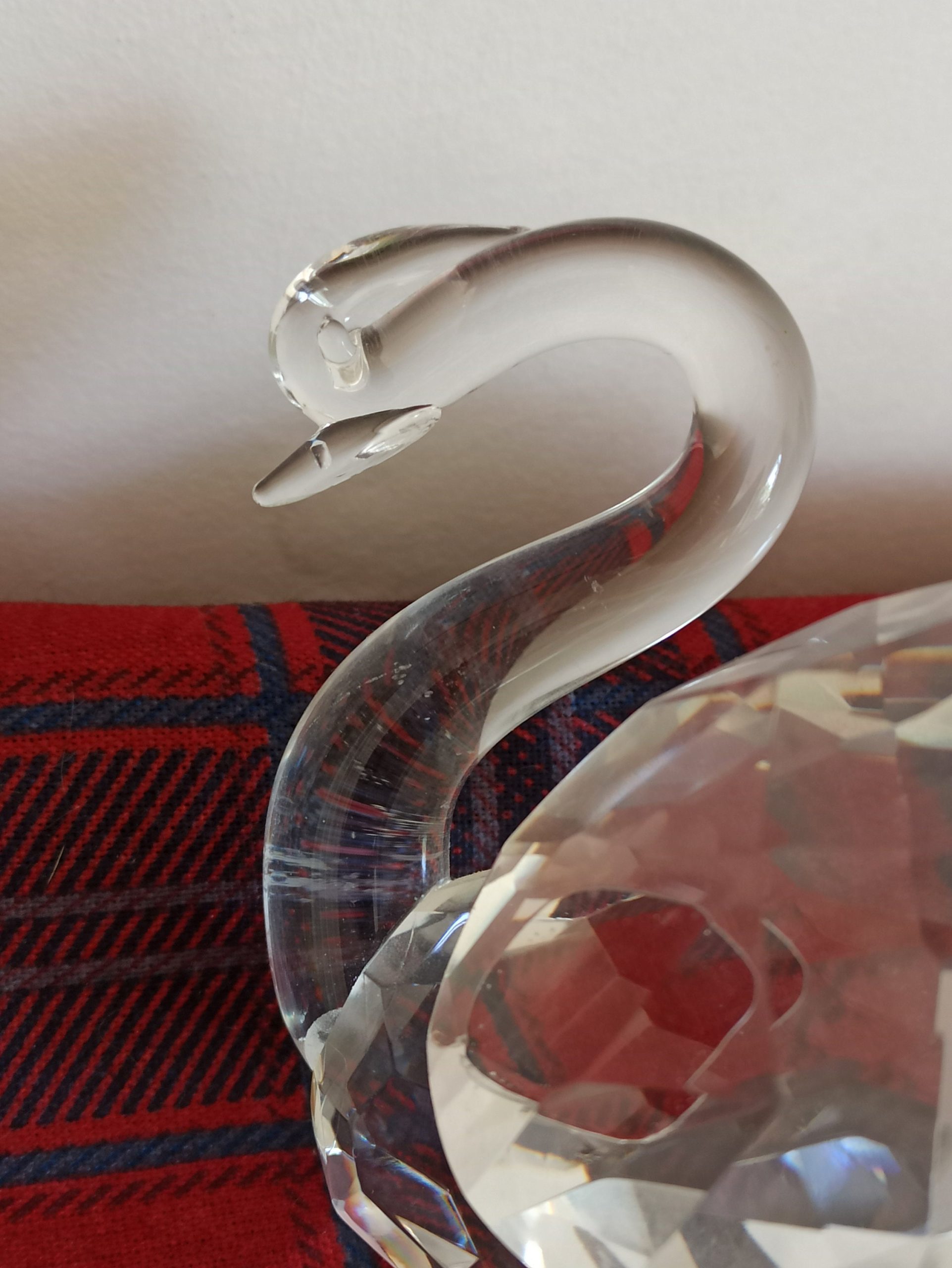 Glass Swan And Glass Owl Ornaments. Very Good Condition. - Image 8