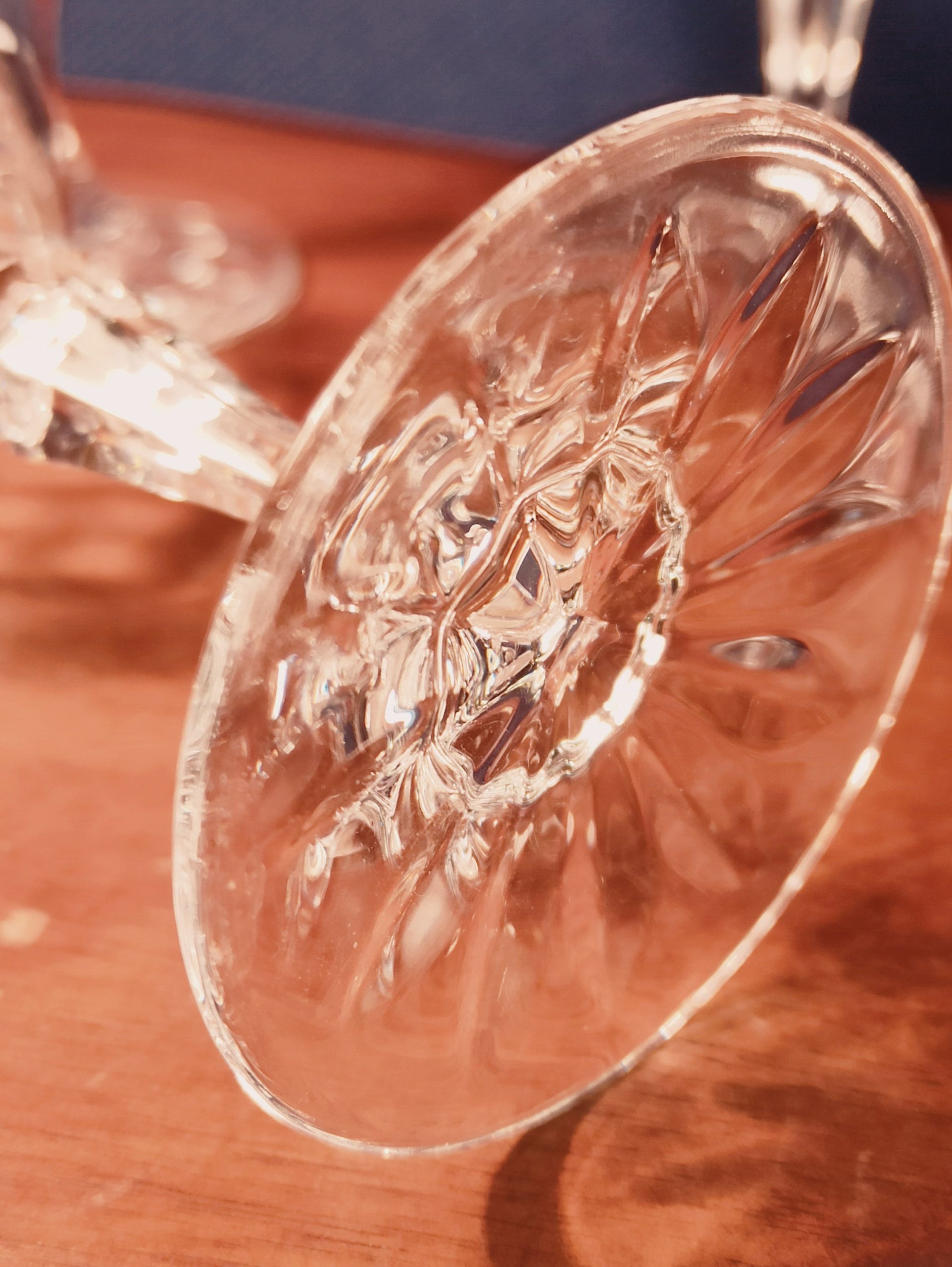 3 Small Vintage Lead Crystal Wine Glasses. Very Good Condition. - Image 7