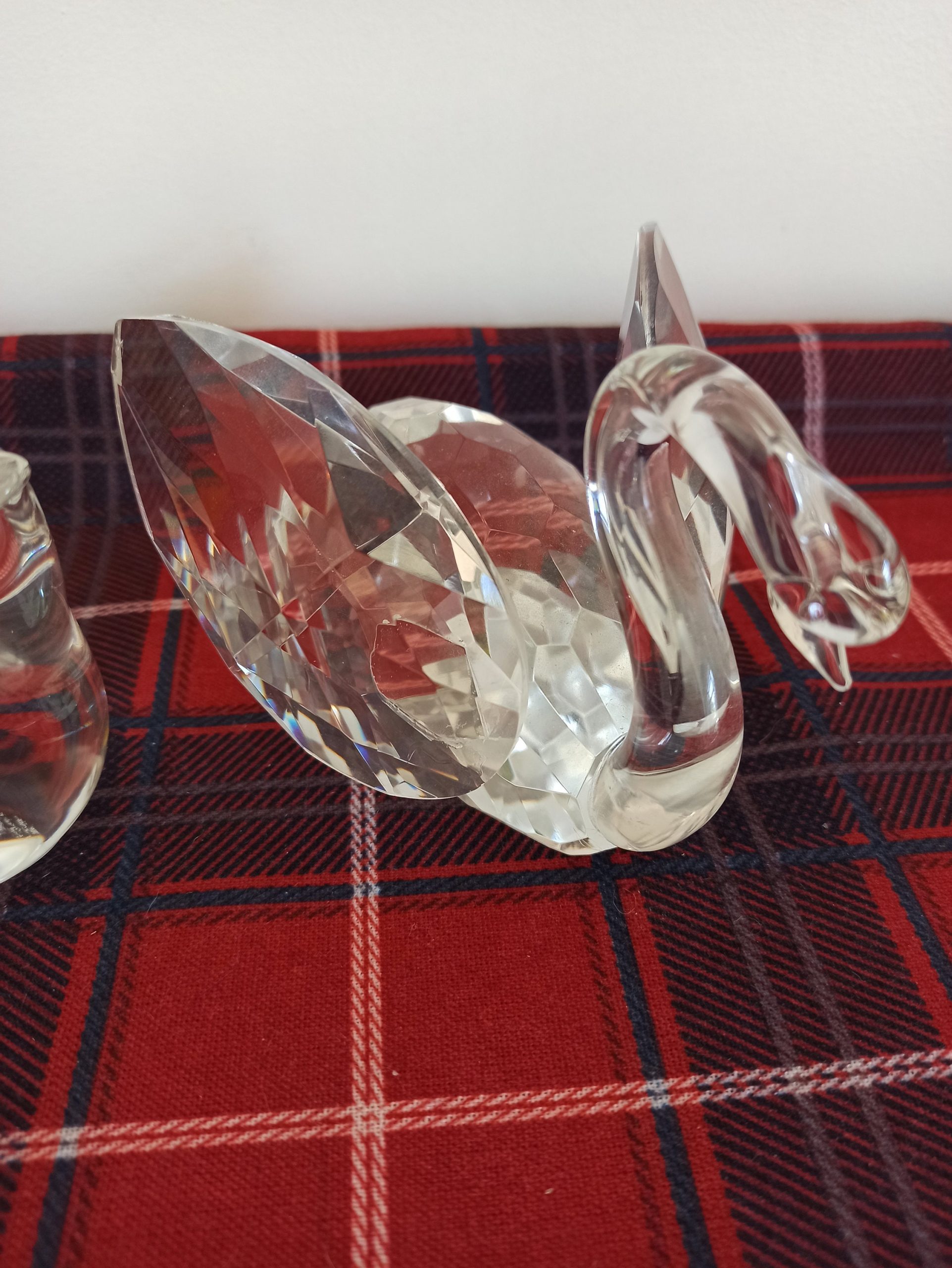 Glass Swan And Glass Owl Ornaments. Very Good Condition. - Image 3