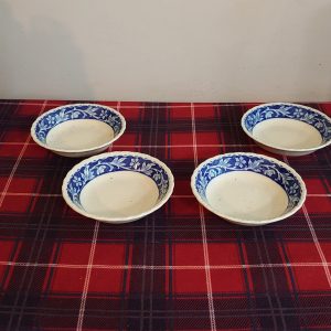 Four Small Vintage Blue and White Grindley Creampetal Pudding Bowls - Cute Set! - Good condition - 13cm diameter